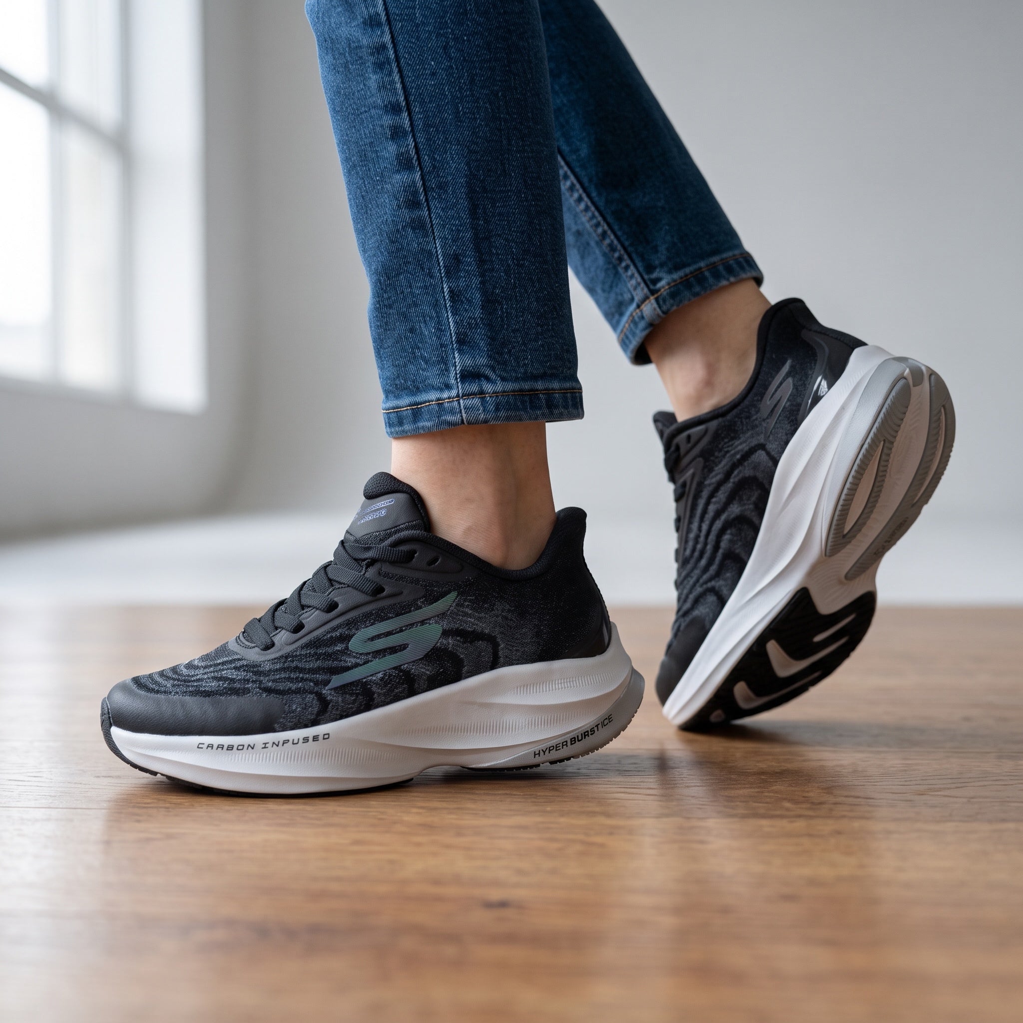 Skechers Performance – Black CarbonPlate Runner 👟