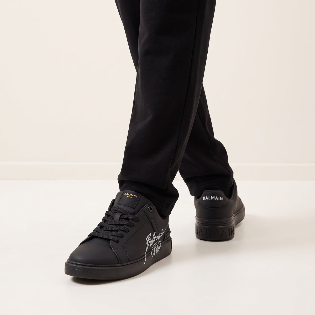 Balmain Low-Top Sneakers β Black