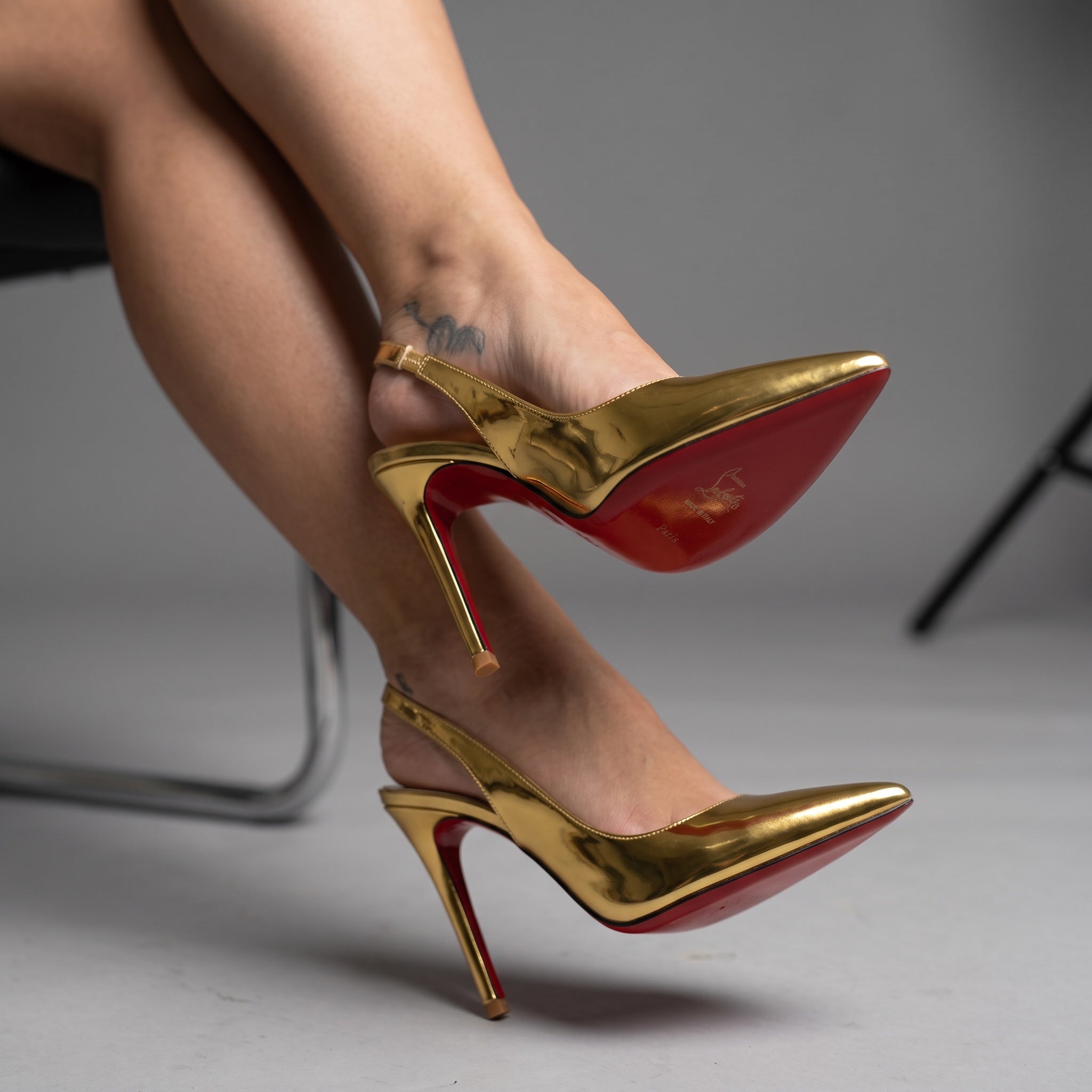 Christian Louboutin Slingback – Gold Patent 👠