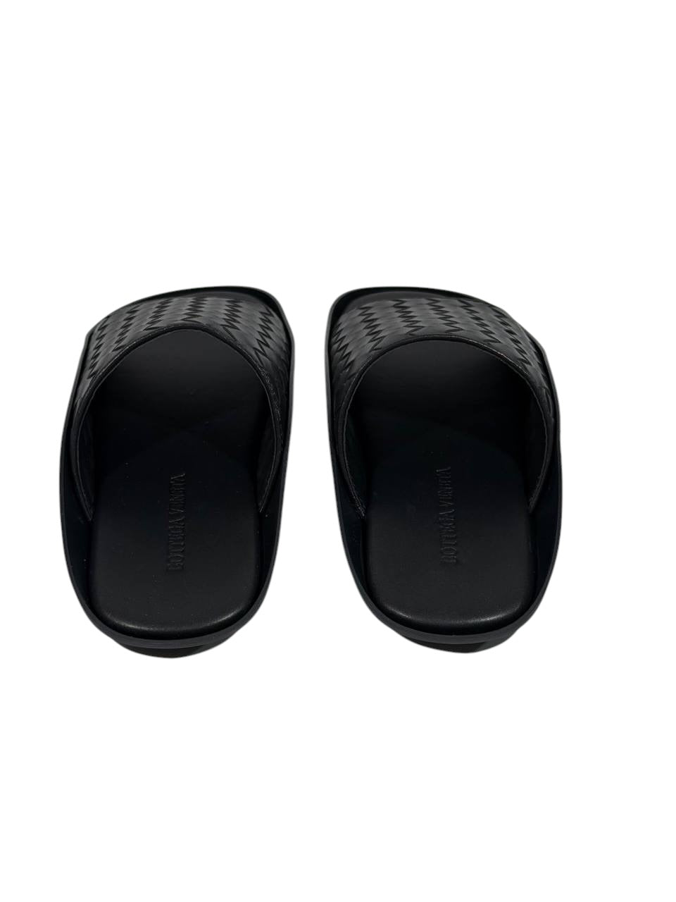 Bottega Veneta Intrecciato Slide Sandals β Black Edition π€β¨