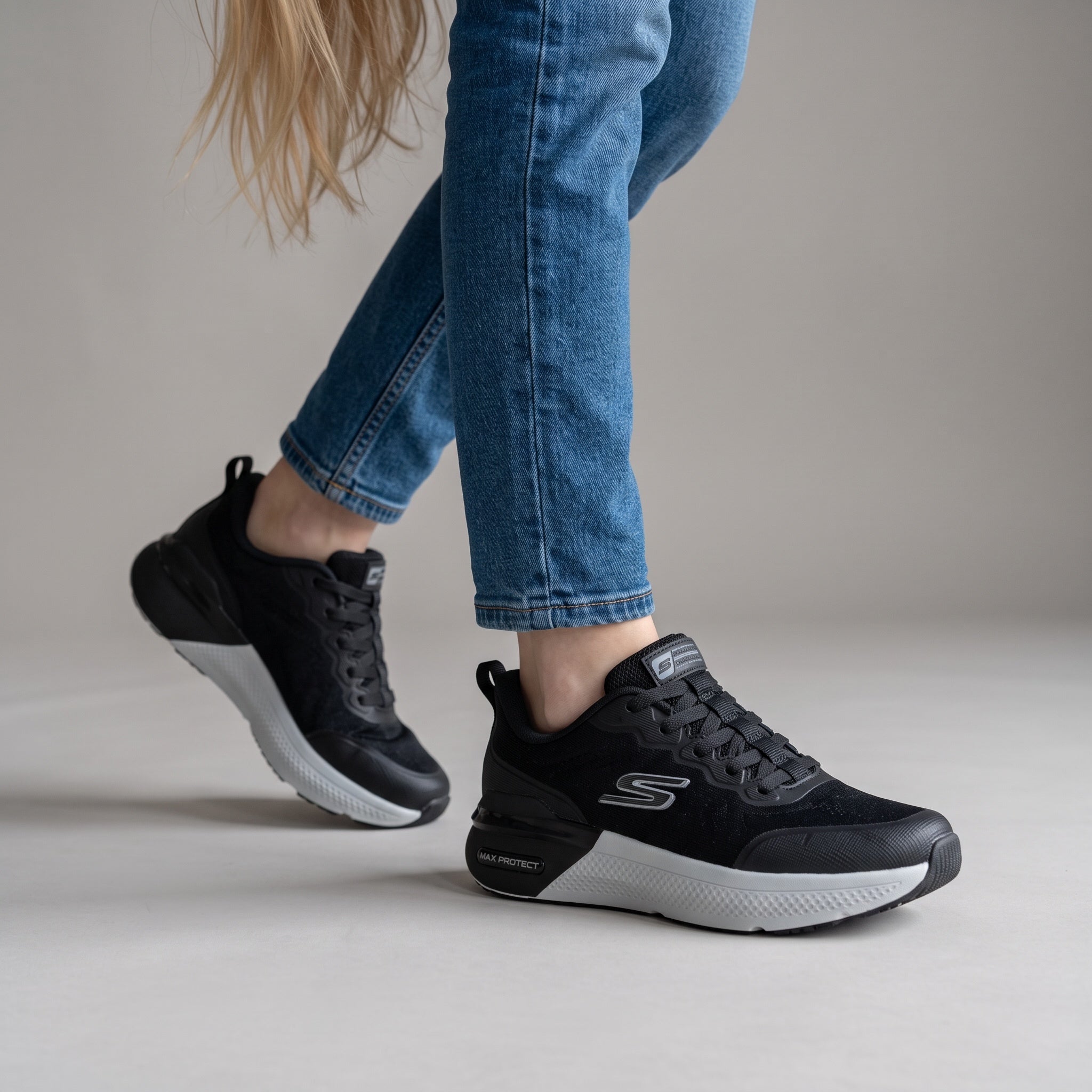 Skechers Max Protect β Black Sport Trainer π€π