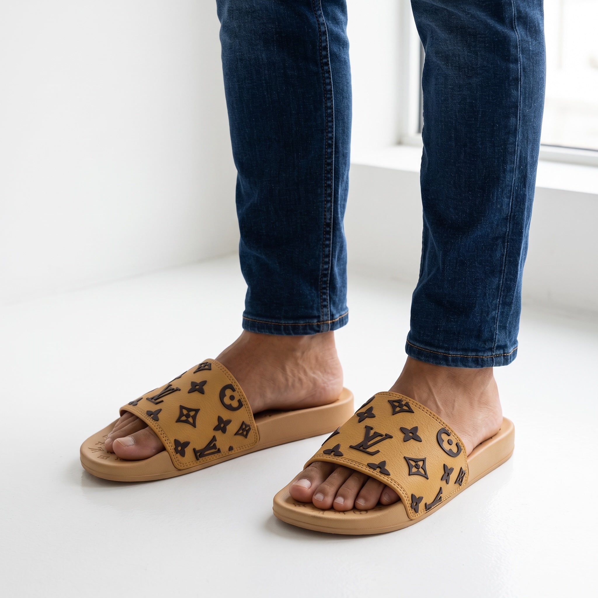 Louis Vuitton Monogram Slides – Tan 🟫🩴