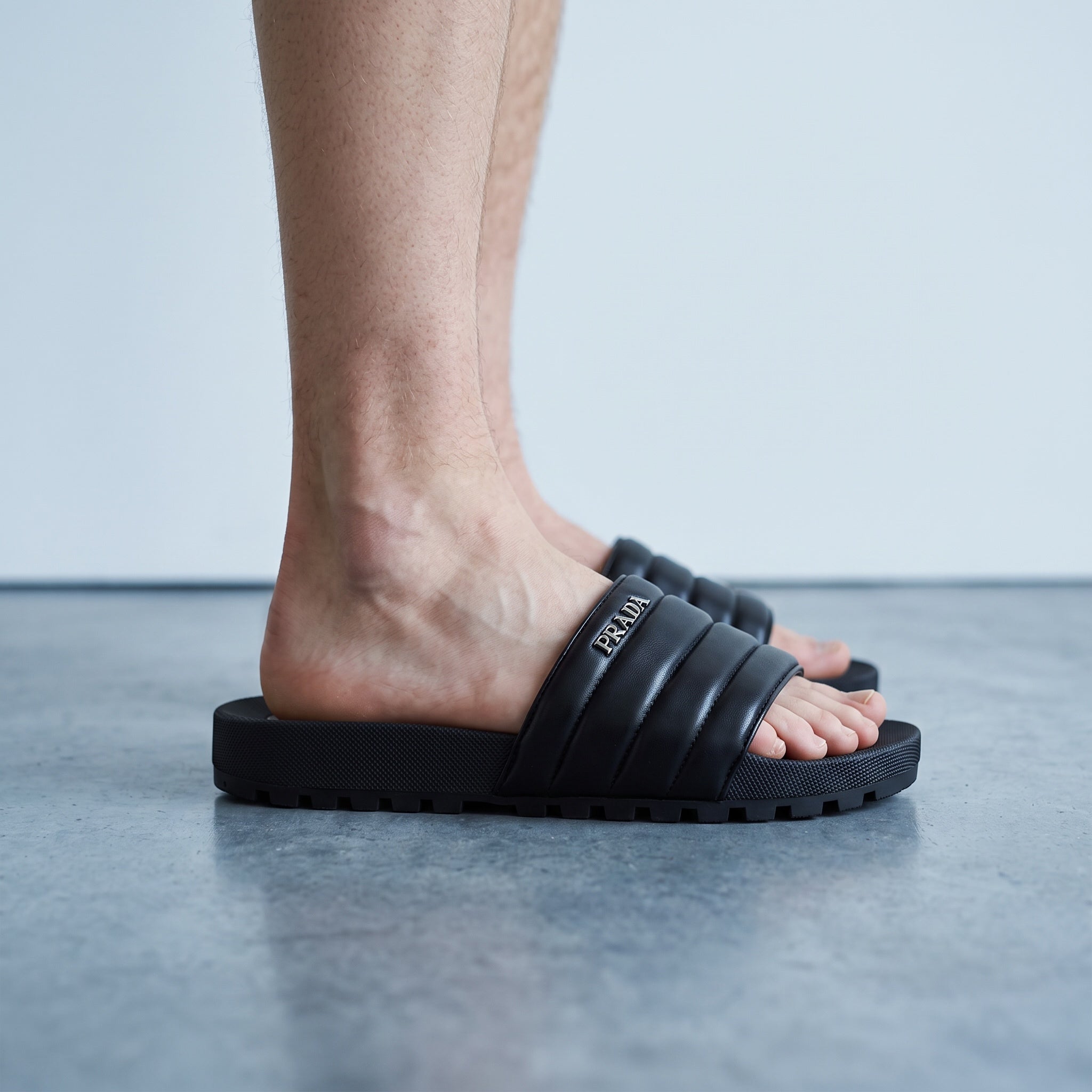Prada Platform Slide β Black Padded Slide π€π£