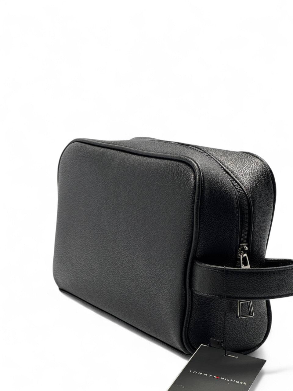 Tommy Hilfiger Signature Toiletry Bag – Black Elegance 🖤🇺🇸