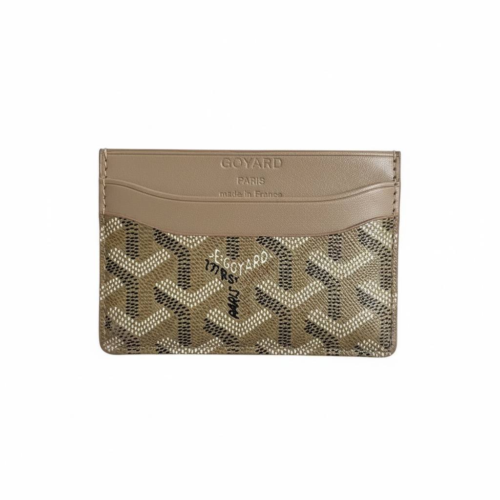🤎✨ Goyard Paris Signature Card Holder – Beige Chevron Elegance 🇫🇷