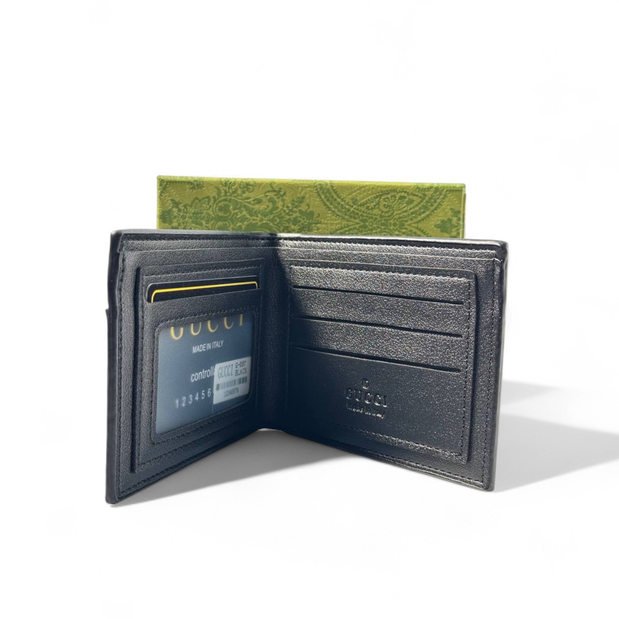 Gucci Beige Leather wallet with Cut-Out GG Logo ππ