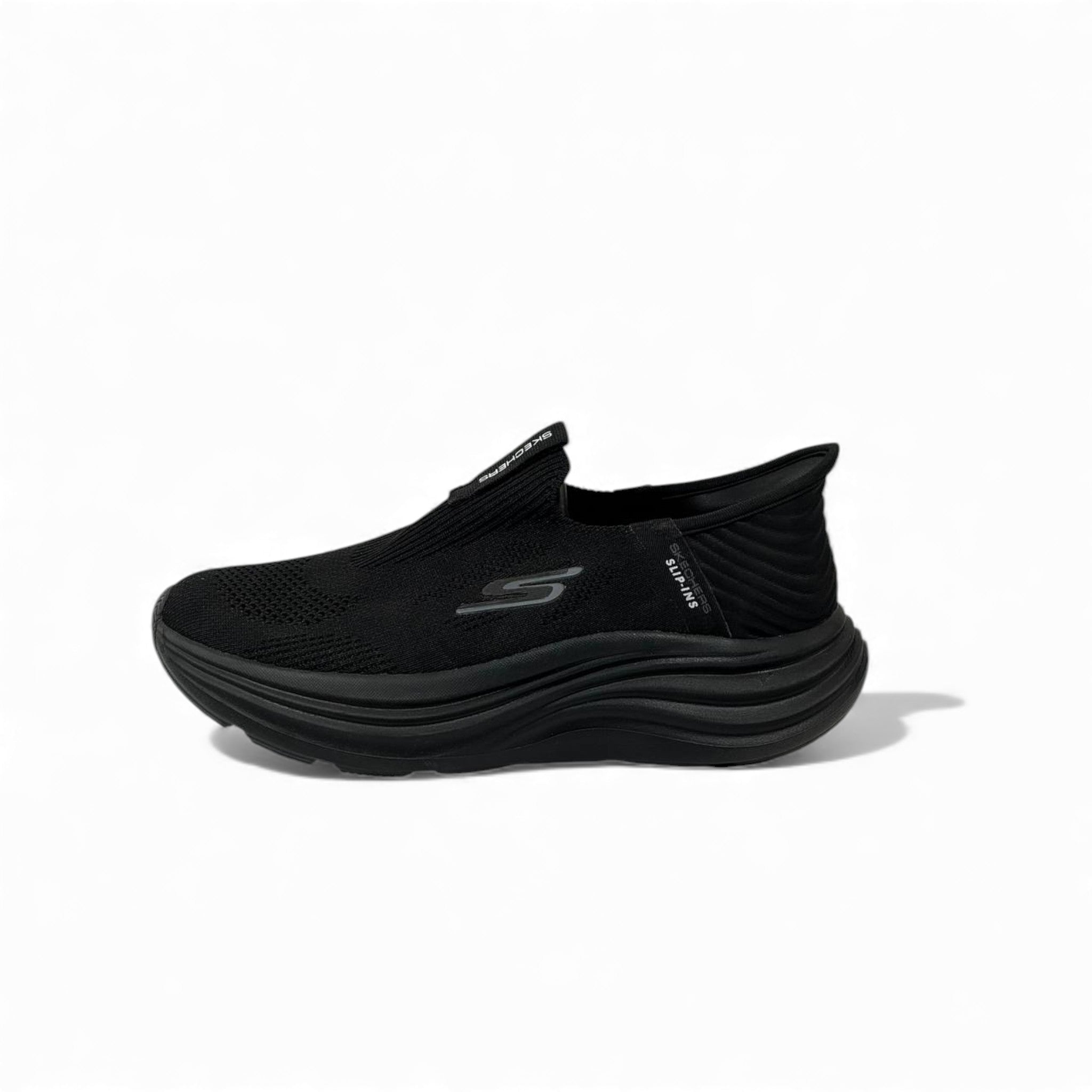 π€ Skechers Slip-On Arch Fit Black Sneakers β All-Day Comfort, Timeless Style π