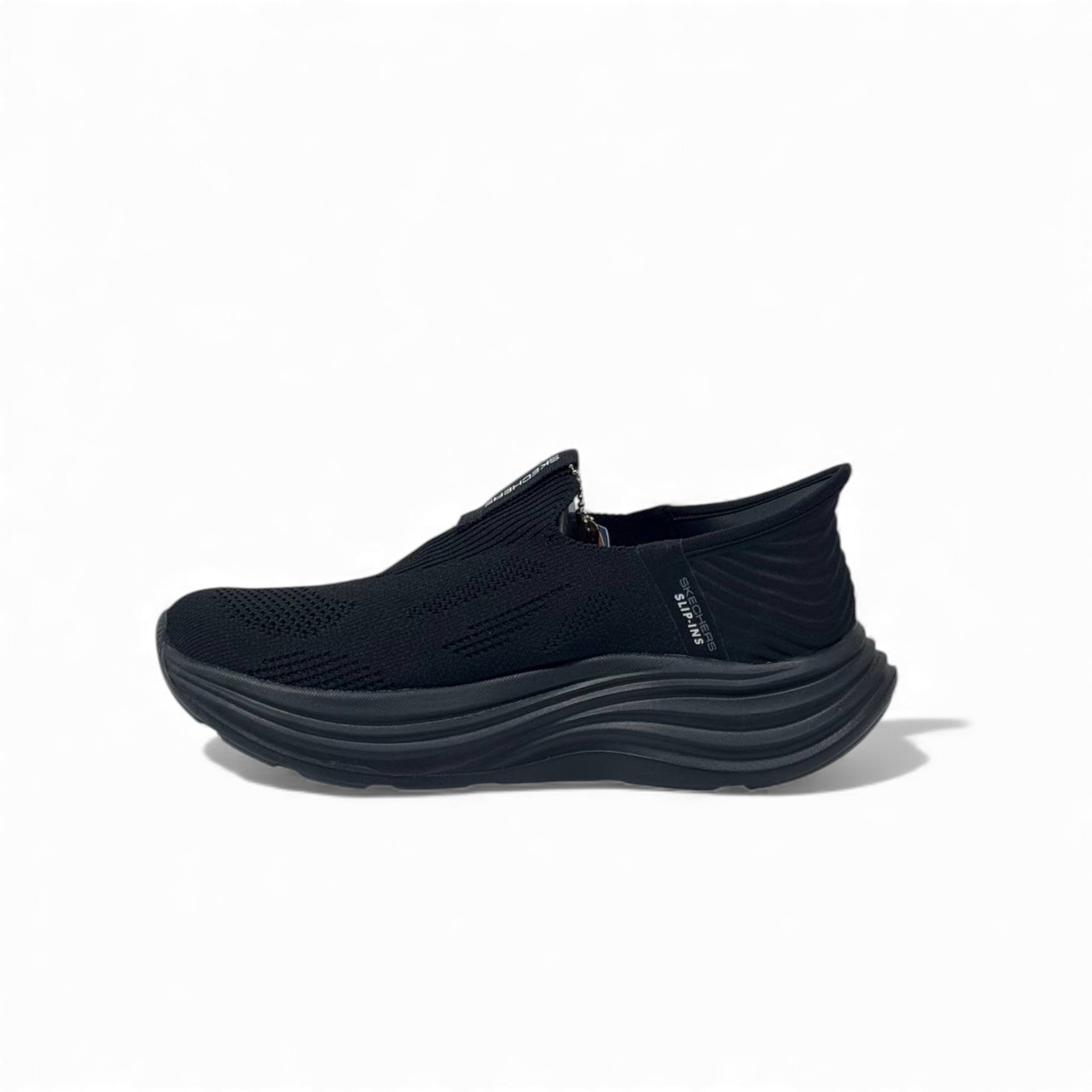 π€ Skechers Slip-On Arch Fit Black Sneakers β All-Day Comfort, Timeless Style π