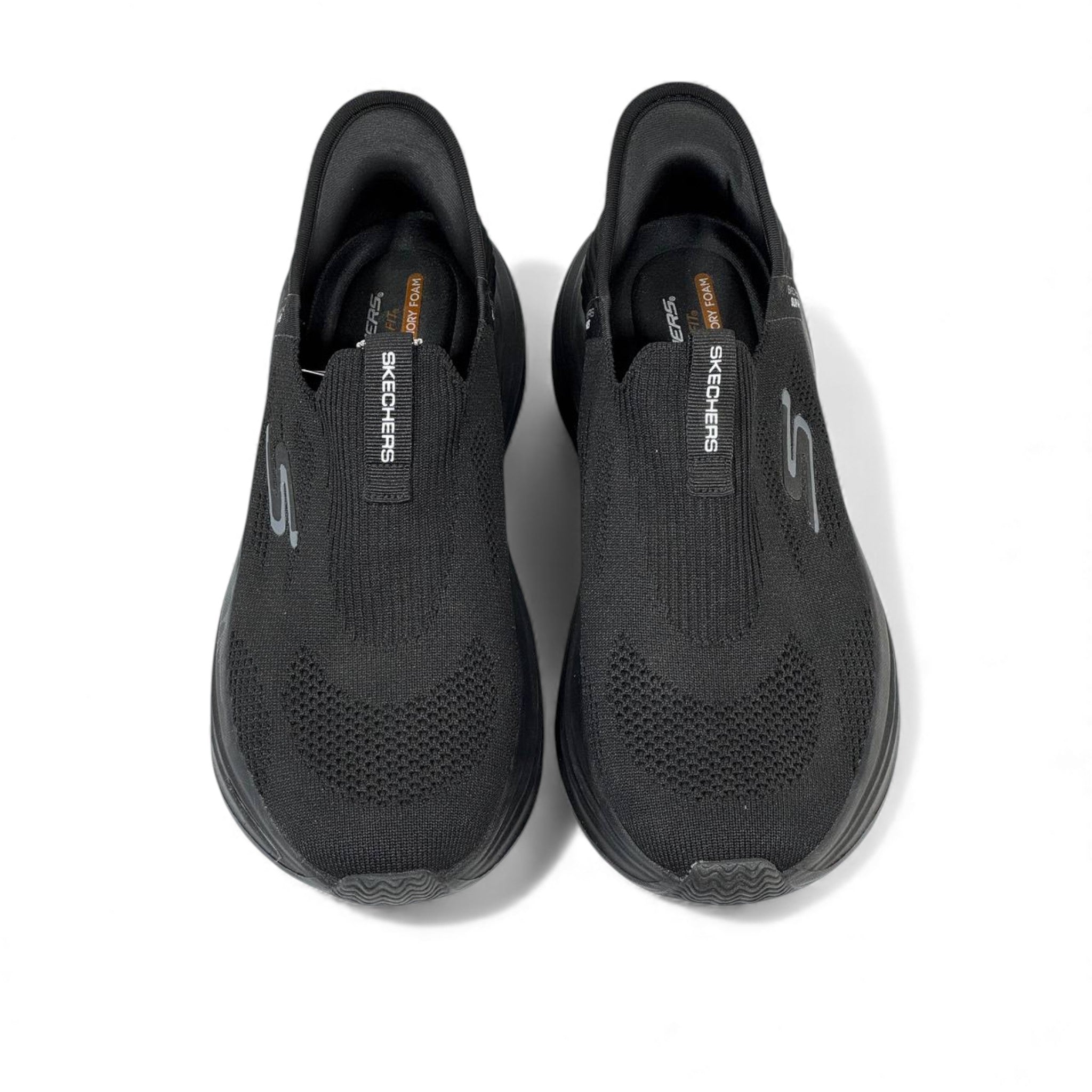 đ¤ Skechers Slip-On Arch Fit Black Sneakers â All-Day Comfort, Timeless Style đ