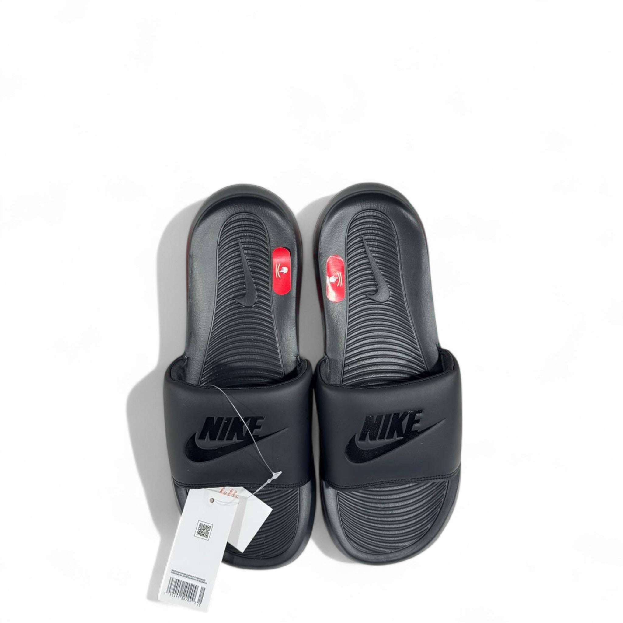 ⚫ Nike Triple Black Slides – Classic All-Black Comfort Slippers 🖤