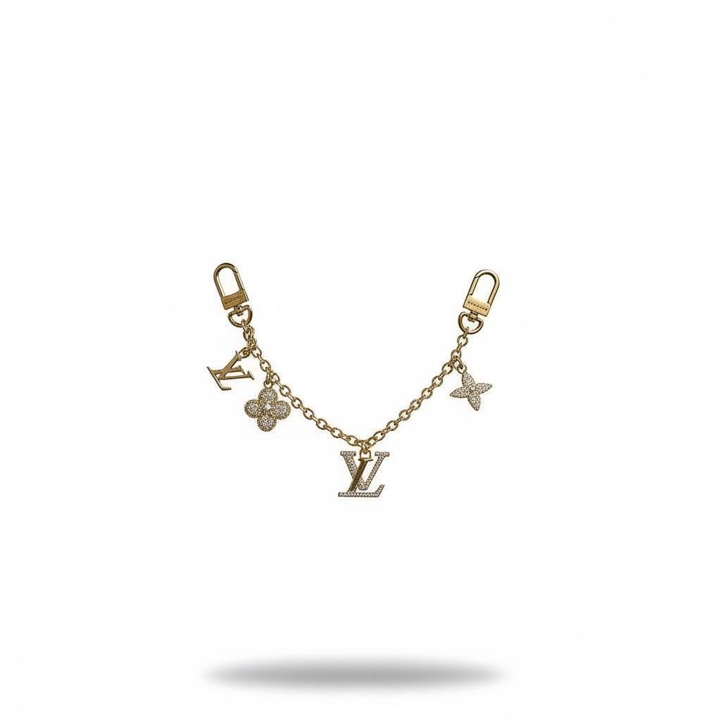 ✨ Louis Vuitton Sparkling Monogram Bag Charm – Gold Crystal Edition ✨