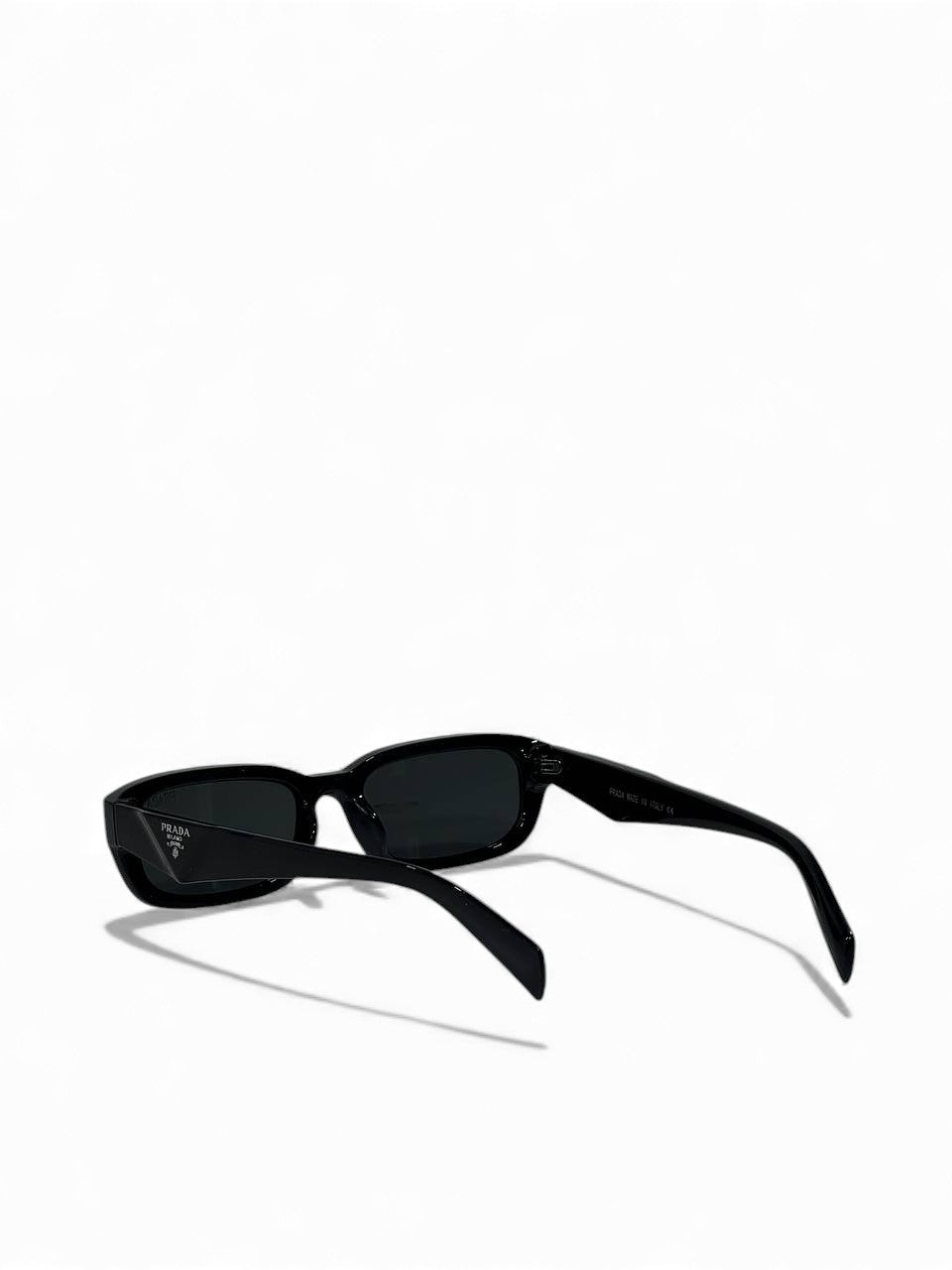 Prada Black Rectangular Sunglasses β Minimal Chic Statement ππ€