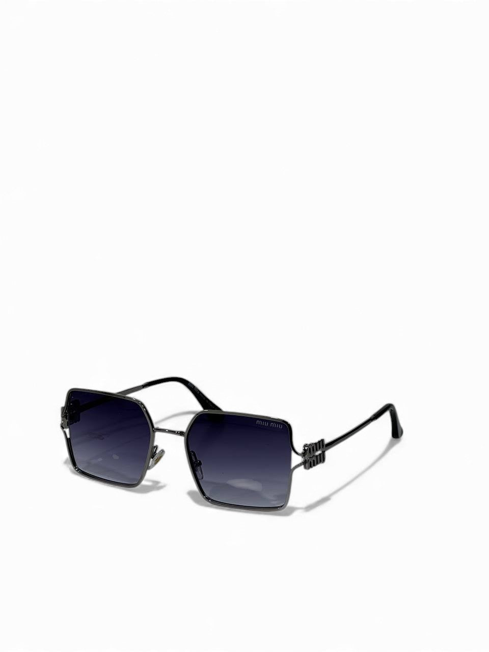 ✨ Miu Miu Black Geometric Gradient Sunglasses 😍🖤