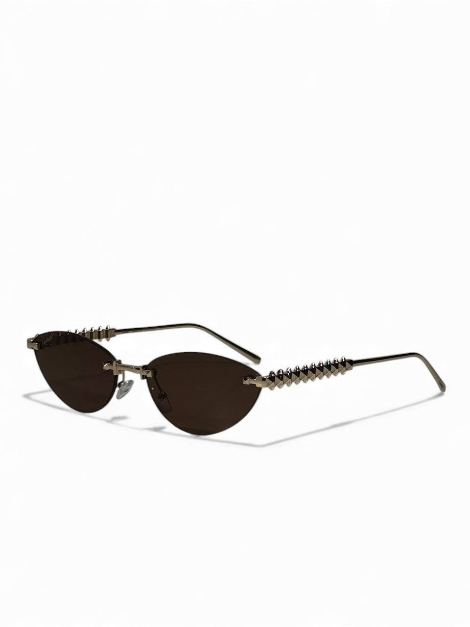 Cartier-Inspired Rimless Cat-Eye Sunglasses – Gold Diamond-Cut Temple Edition 😎✨
