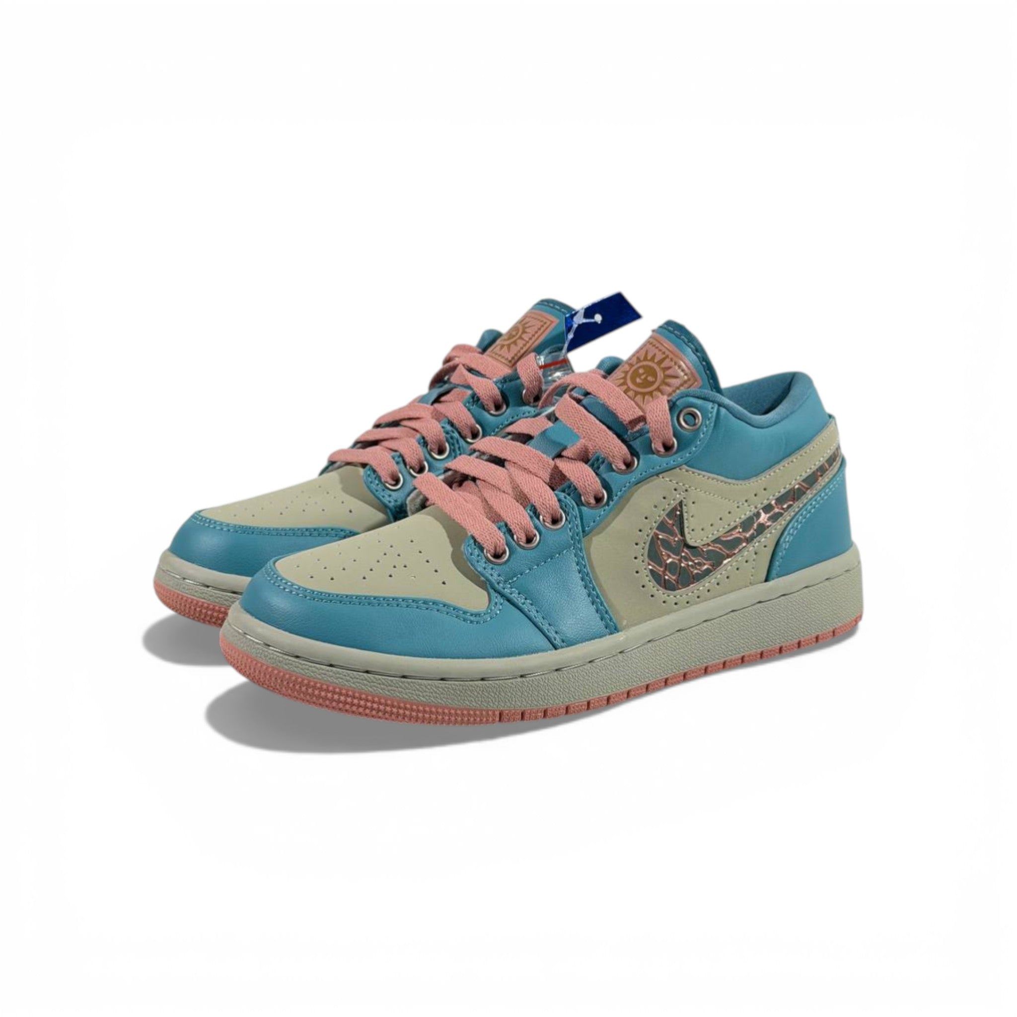 Nike Dunk Low Blue & Pink Sneakers πππΈ Trendy Streetwear Shoes β Women Casual Fashion Trainers β¨π₯