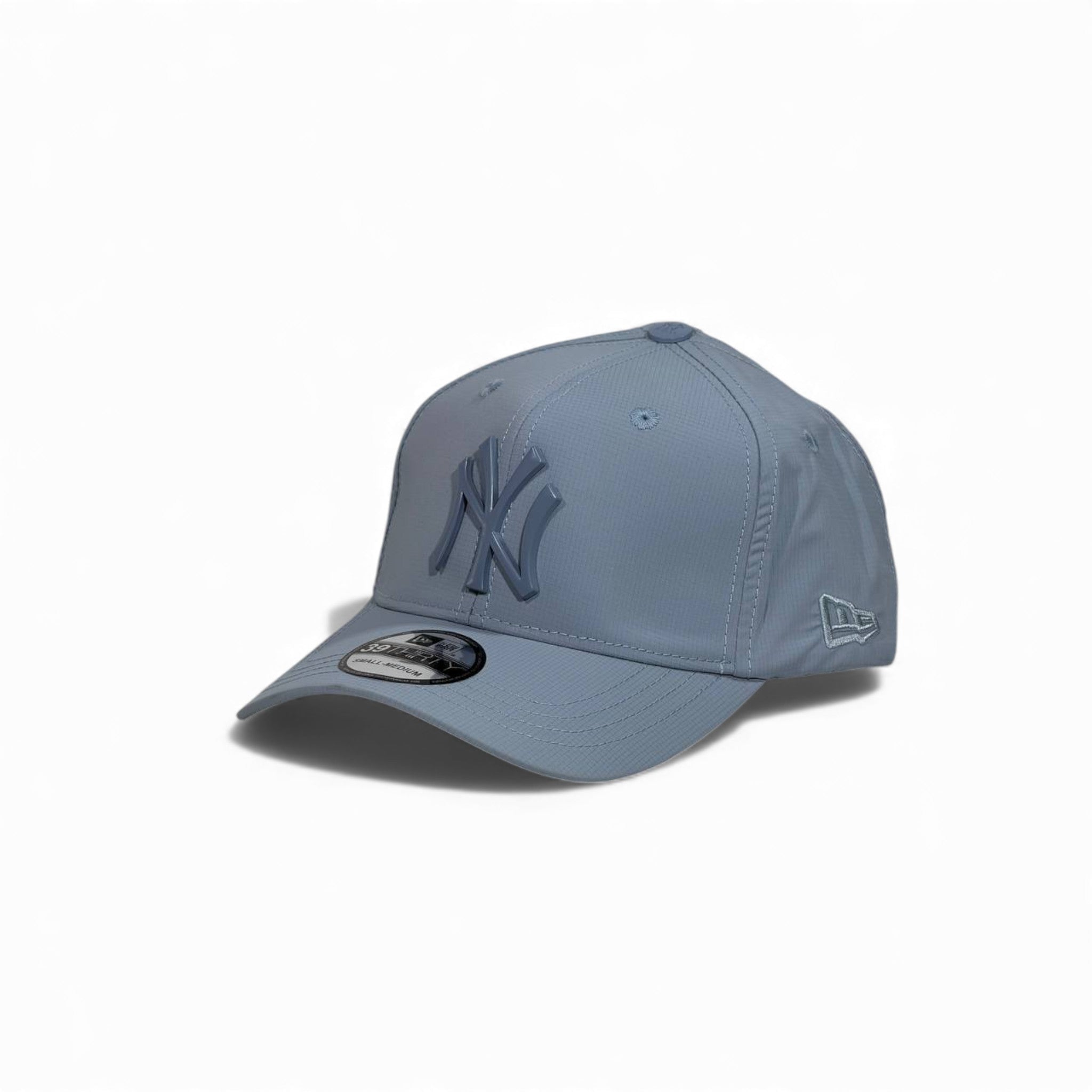 🧢 New York Yankees Sky Blue Gloss Logo Cap – Premium Edition