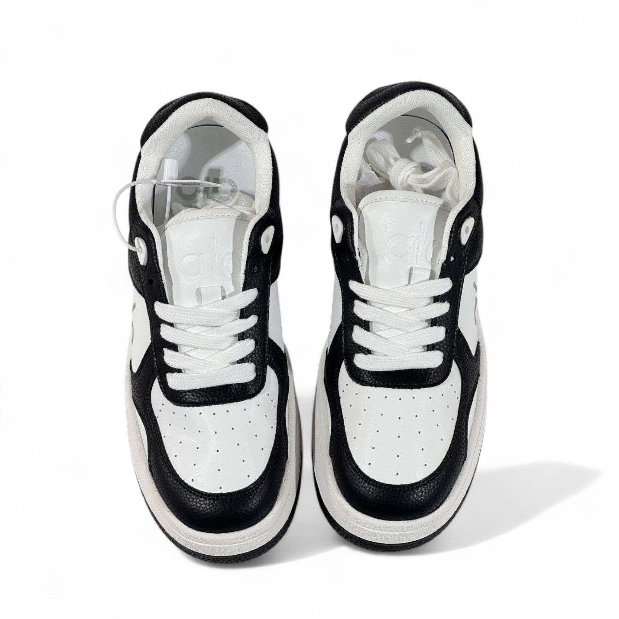 Alo Black & White Sneakers – Bold Contrast, Everyday Comfort