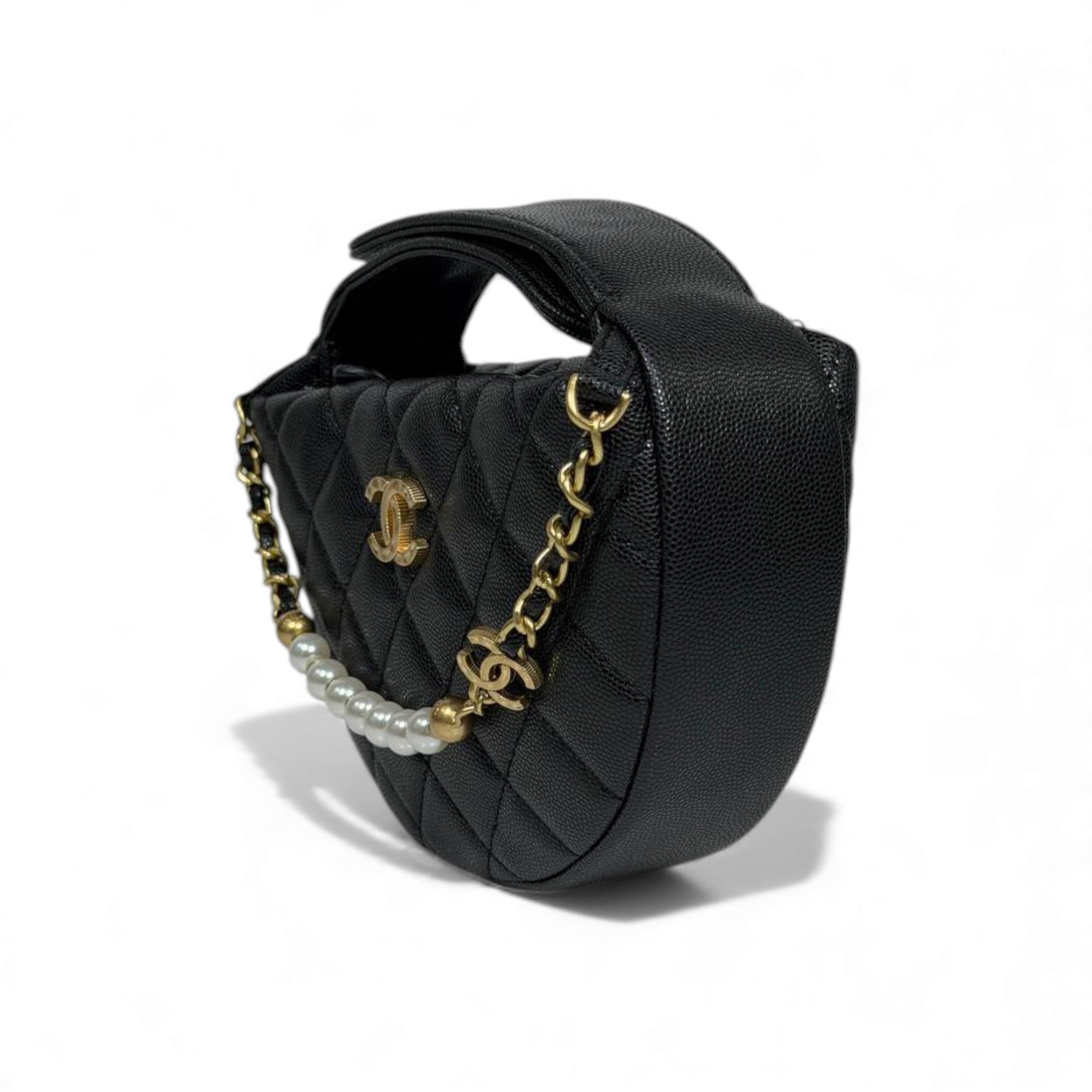 đ¤ Chanel Quilted Mini Bag with Pearl Chain đ¤â¨ | Timeless Luxury