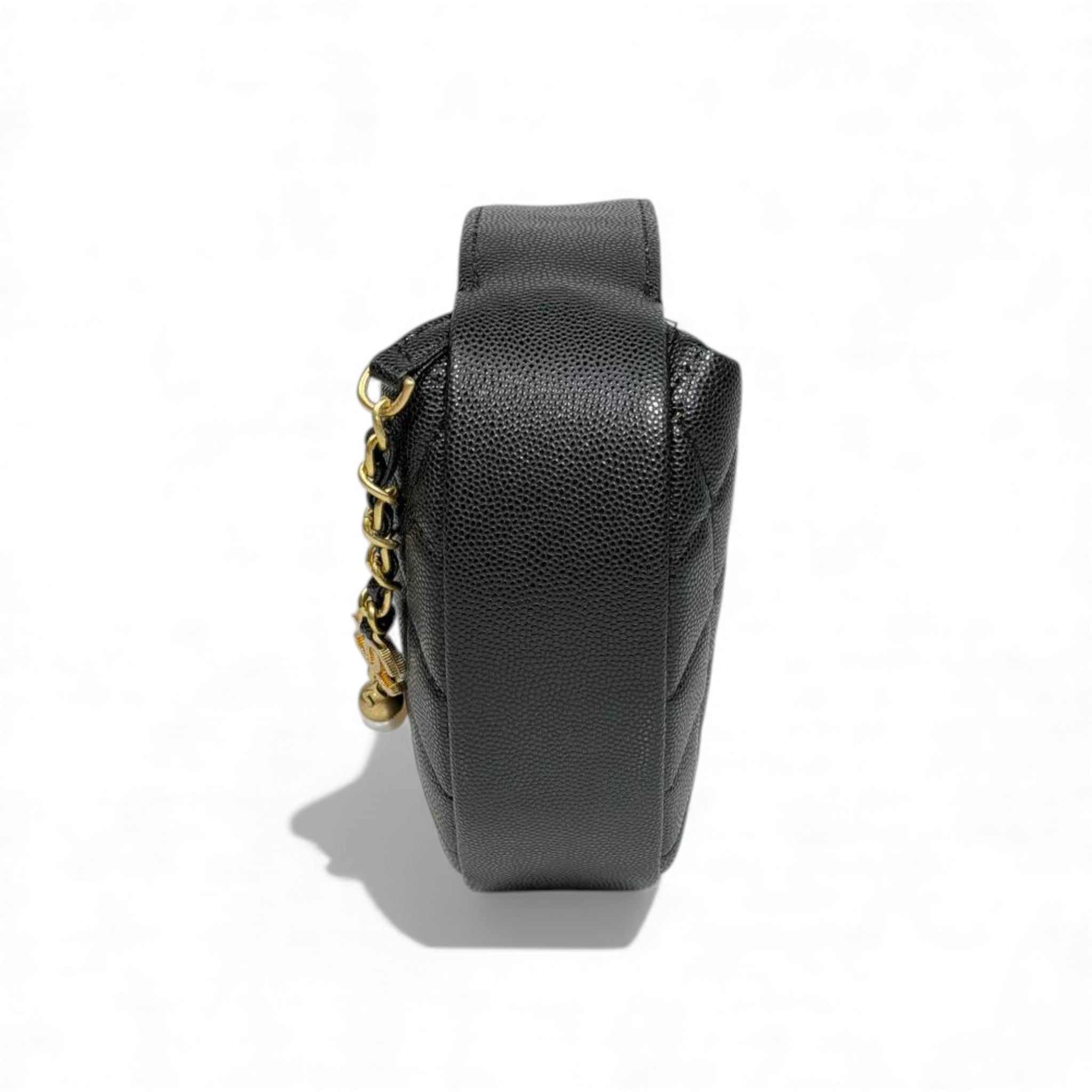 đ¤ Chanel Quilted Mini Bag with Pearl Chain đ¤â¨ | Timeless Luxury