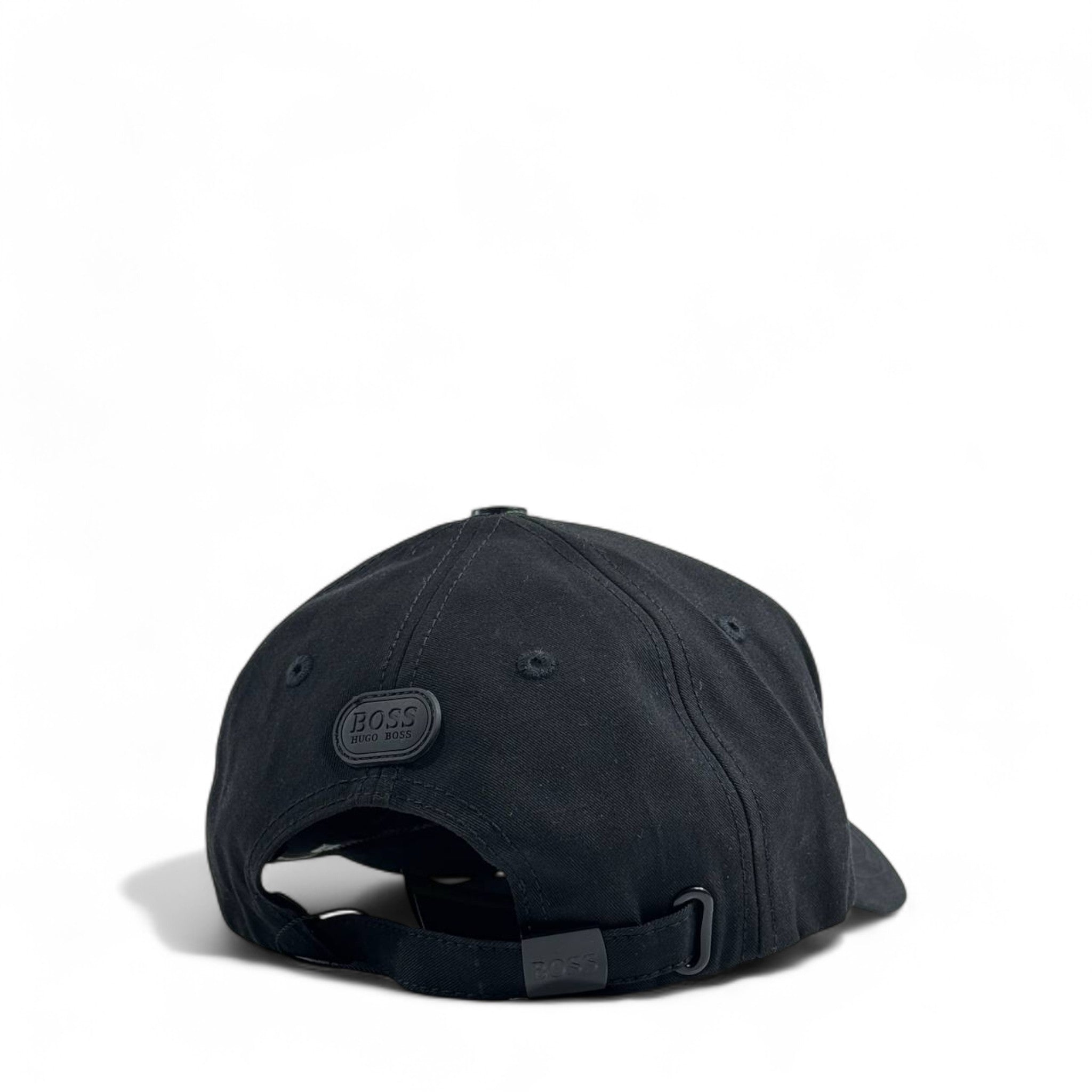 Hugo Boss Black Cap – Bold Metallic BOSS Logo 🖤🧢✨