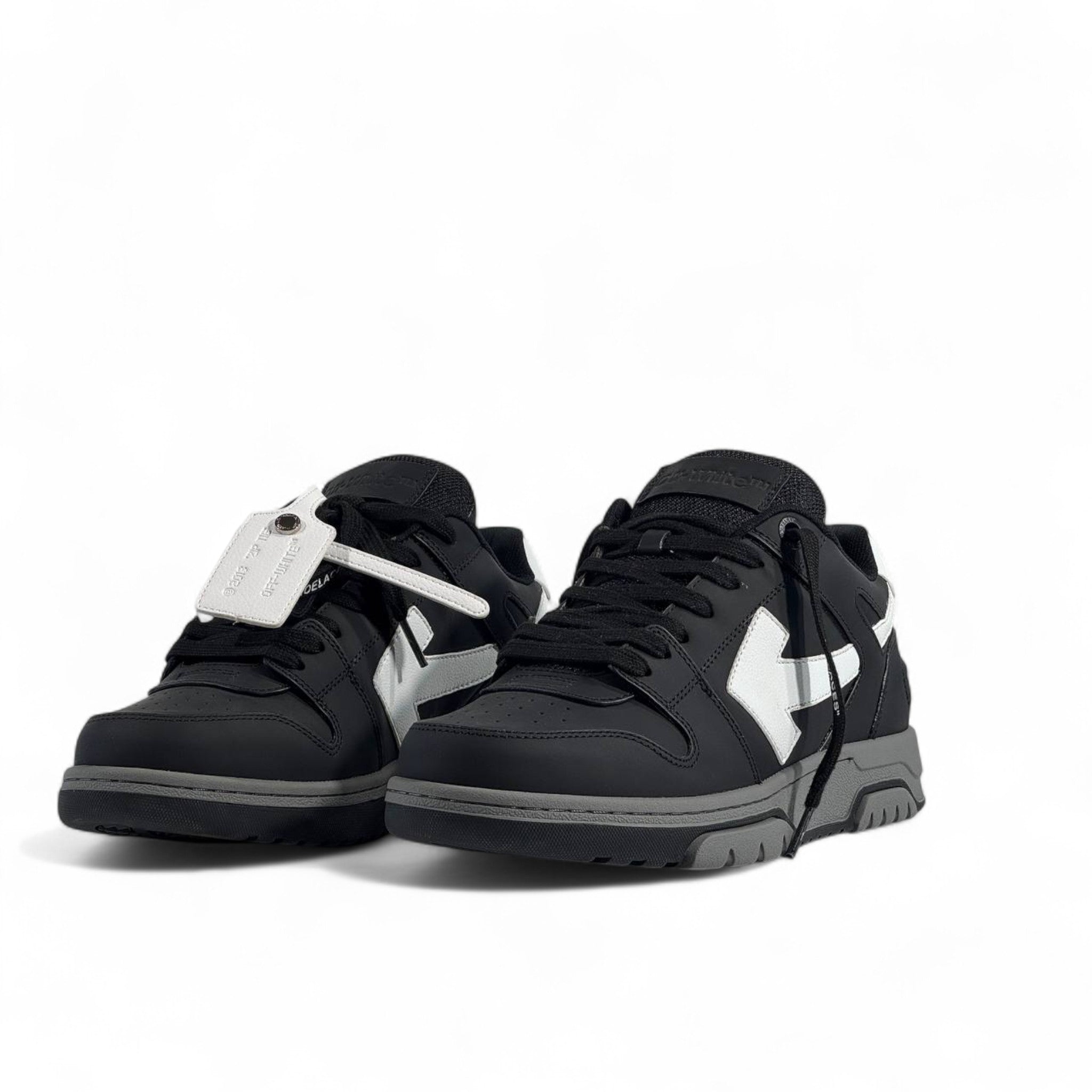 ⚡ Off-White™ Arrow Sneakers – Black/White Iconic Streetwear | Piece&Co