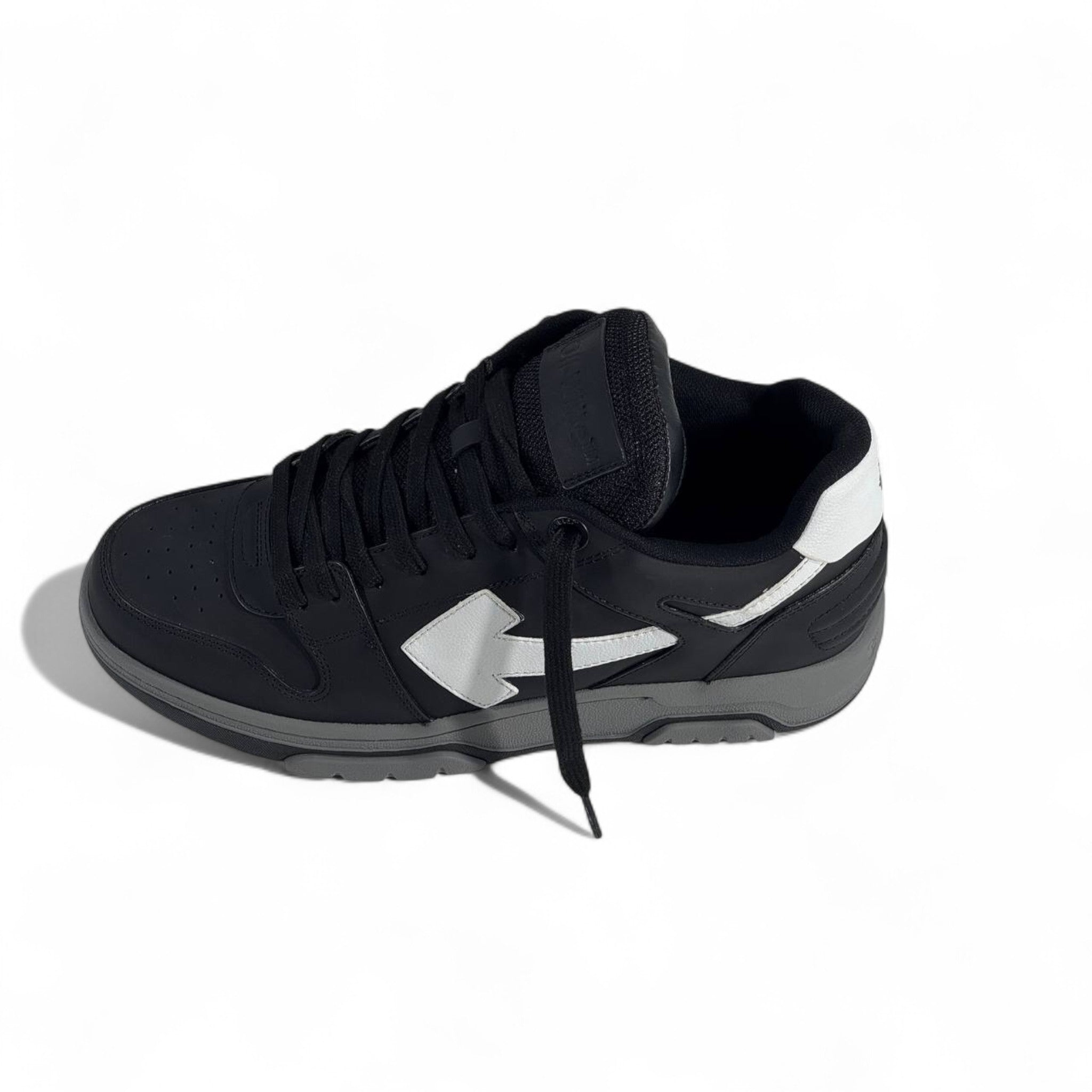 ⚡ Off-White™ Arrow Sneakers – Black/White Iconic Streetwear | Piece&Co