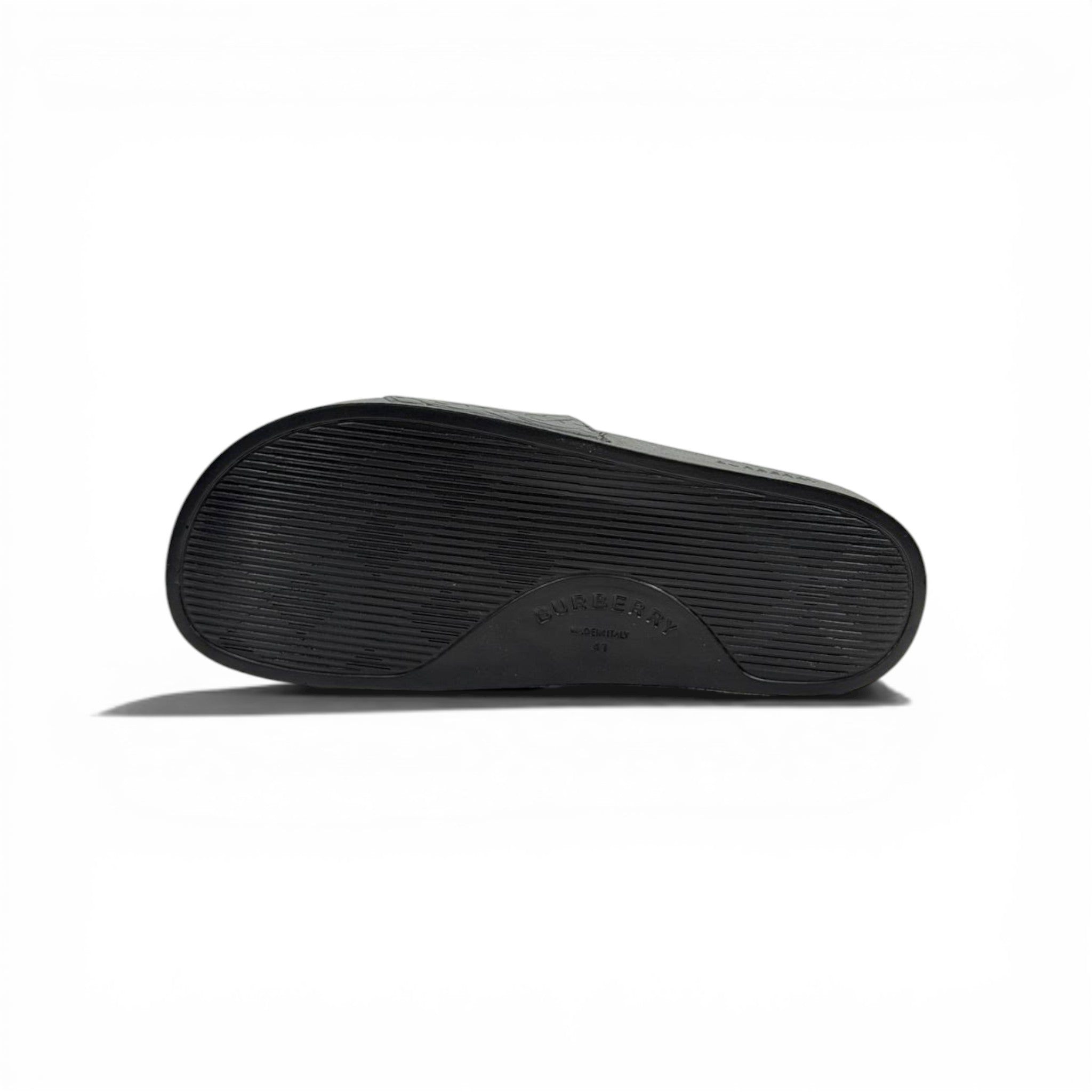 BURBERRY Luxury Black Slide Sandals – Embossed Monogram Comfort & Premium Streetwear 👟✨