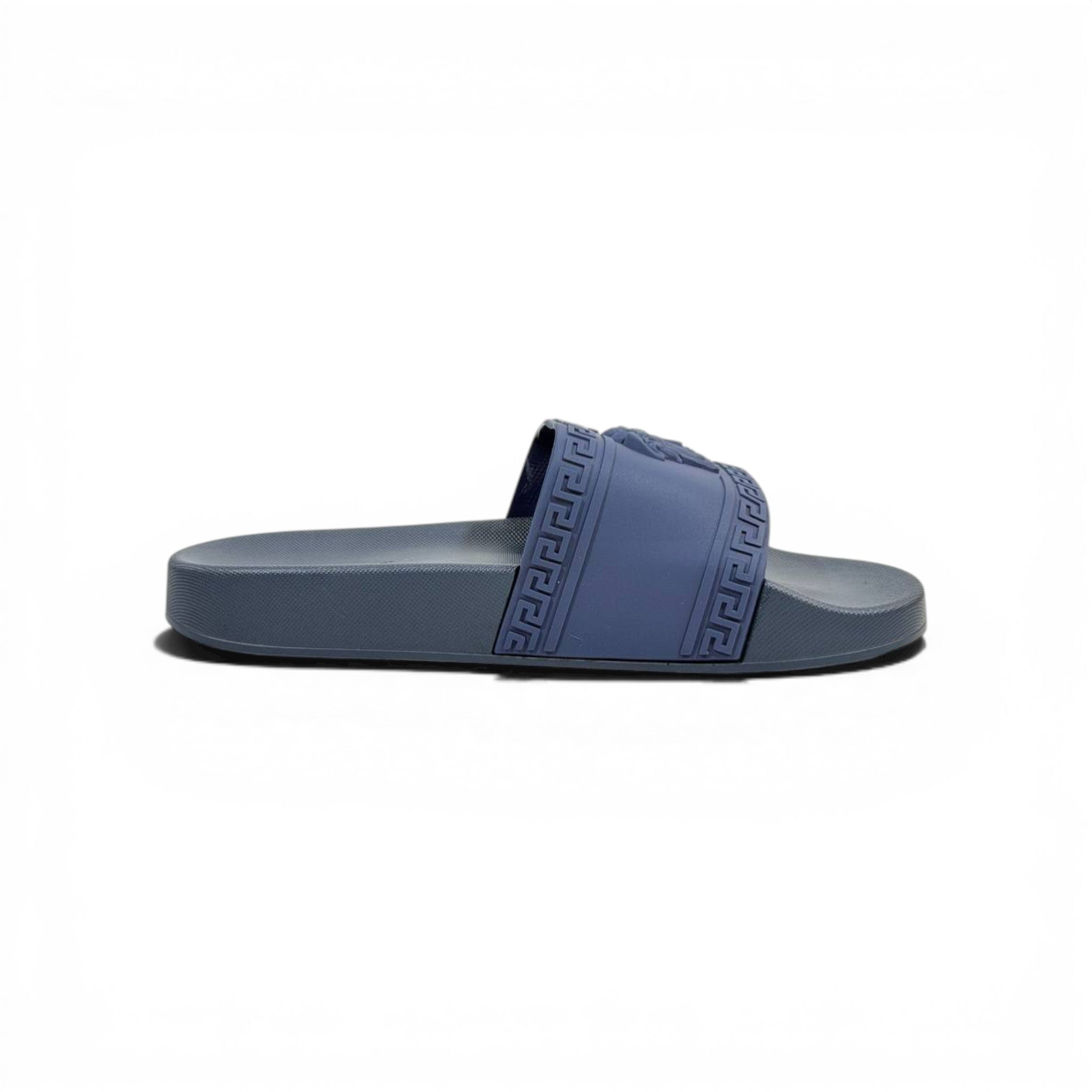 VERSACE Luxury Navy Blue Slide Sandals – Medusa Icon Design & Premium Comfort 👟✨