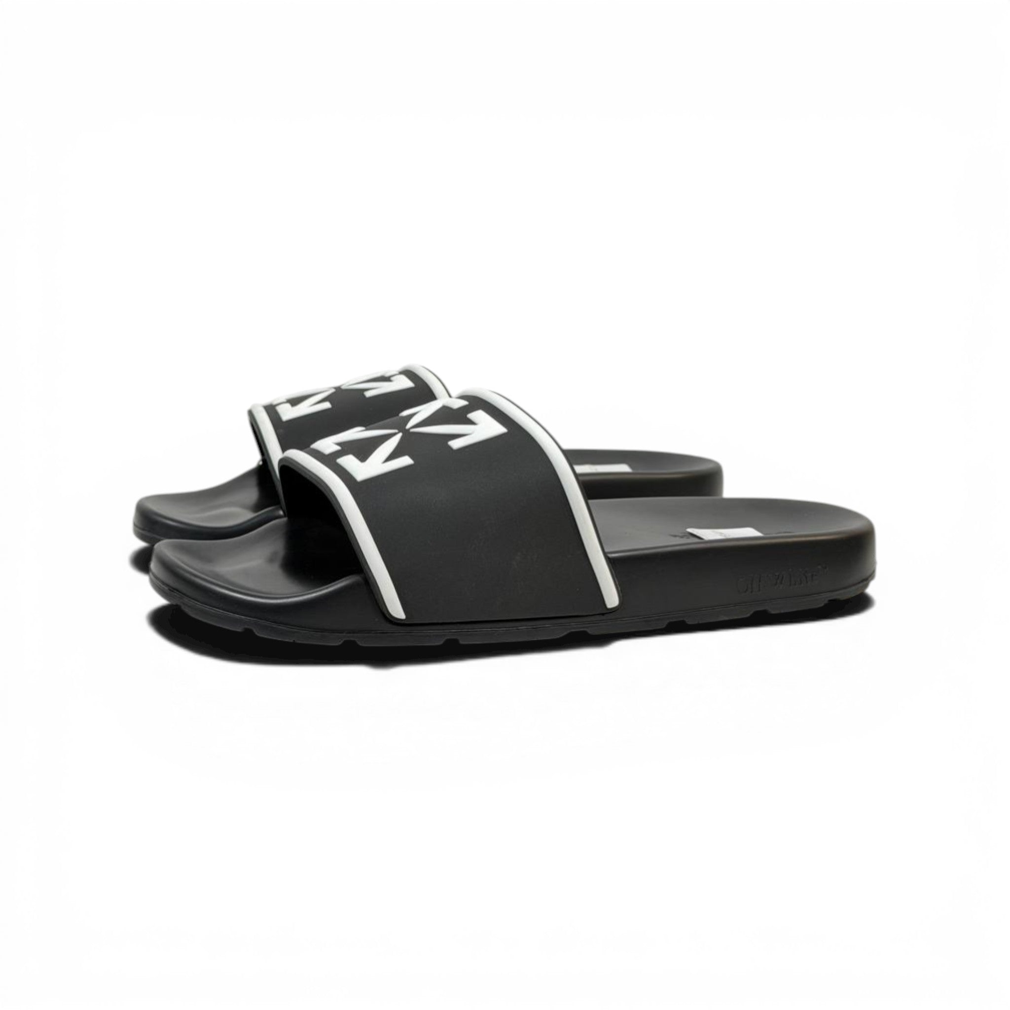 OFF-WHITE Luxury Black Slide – Iconic Arrow Logo Design & Premium Streetwear 👟✨
