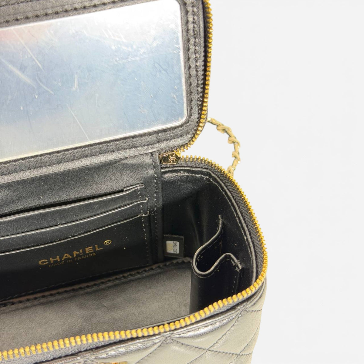 Chanel Quilted Vanity Case with Top Handle and Mirror – Black and Gold ✨🖤