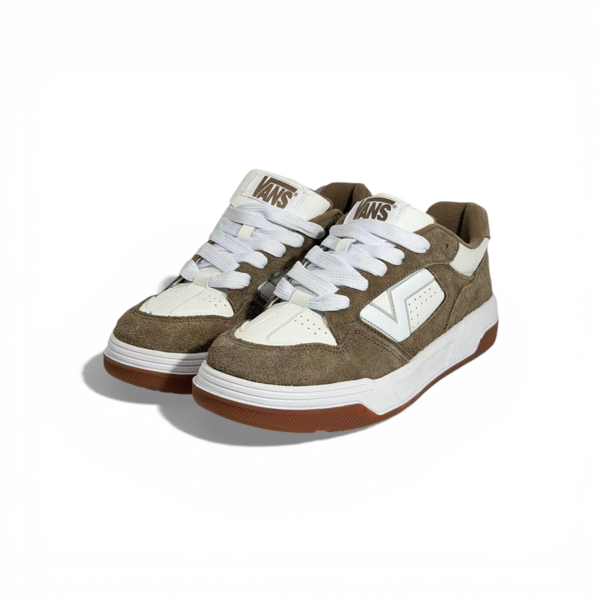 ππ₯ Vans Low-Top Sneakers β Brown Suede & White Classic Street Style π€π€