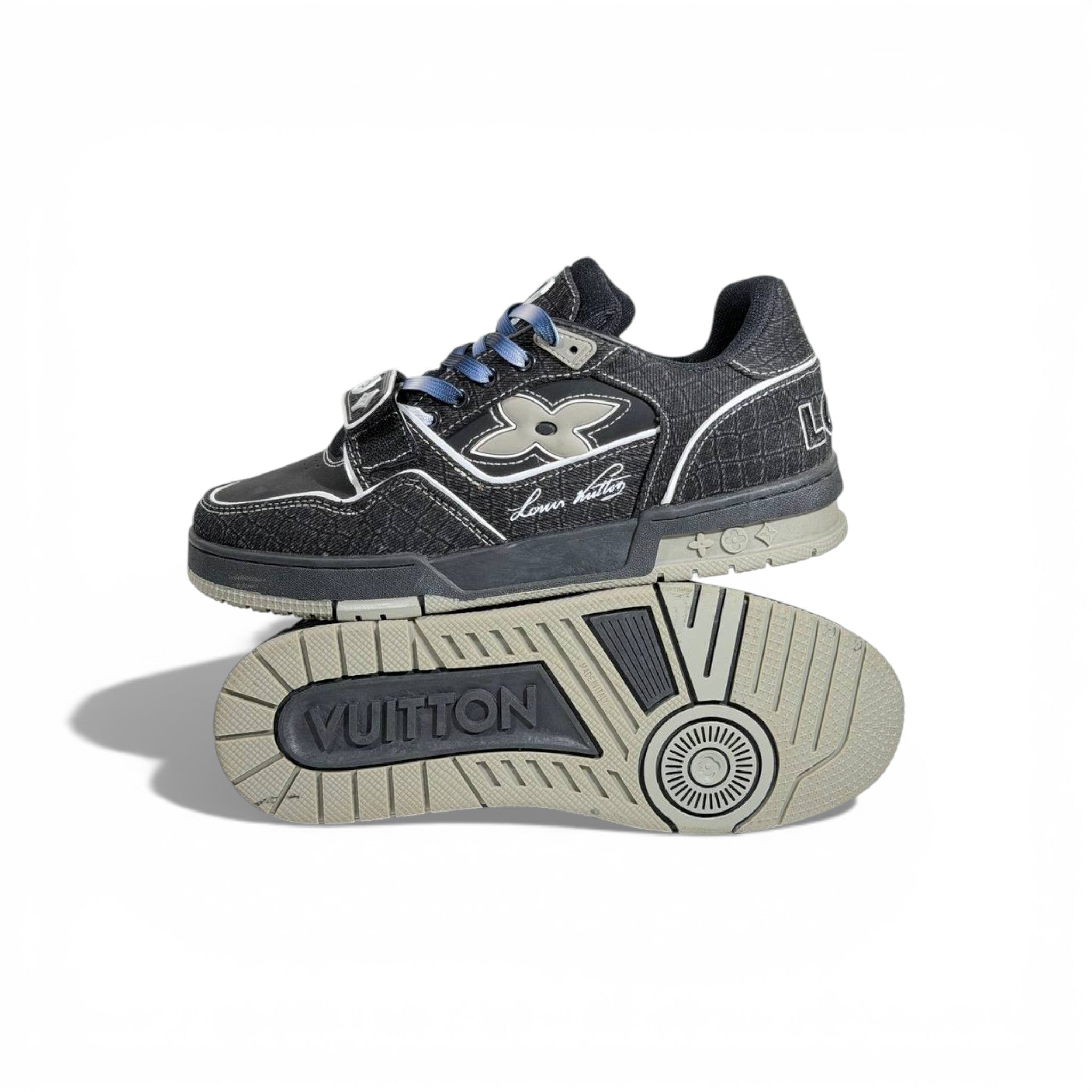π€π₯ Louis Vuitton Luxury Low-Top Sneakers β Black Monogram Street Edition πβ¨
