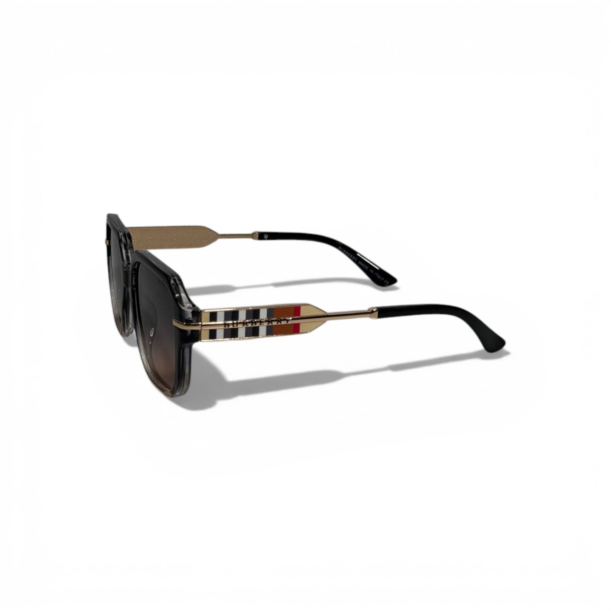 Burberry Square Sunglasses โ Black Frame with Iconic Check Detail ๐ถ๏ธโจ
