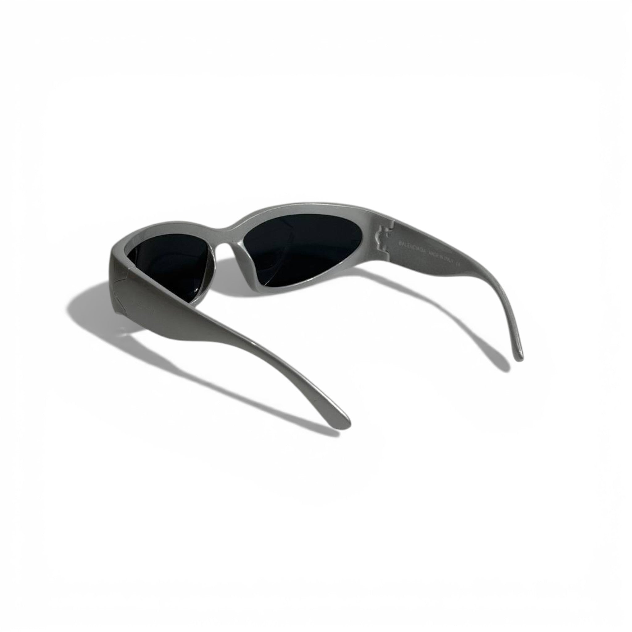 Balenciaga Futuristic Wrap Sunglasses β Silver Grey Edge πΆοΈβ‘