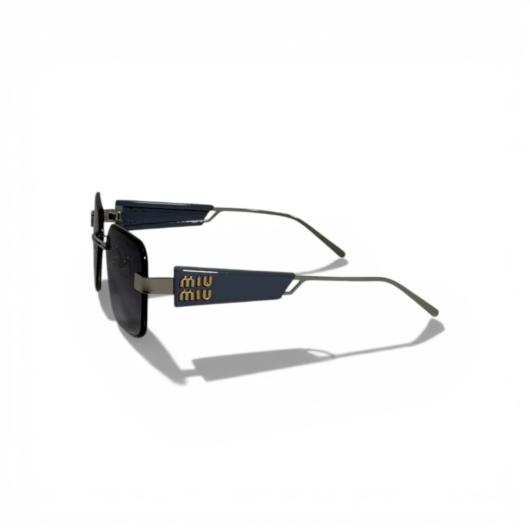 Miu Miu Square Sunglasses Grey Gradient Lenses Bold Logo Luxury Style ππΆοΈβ¨