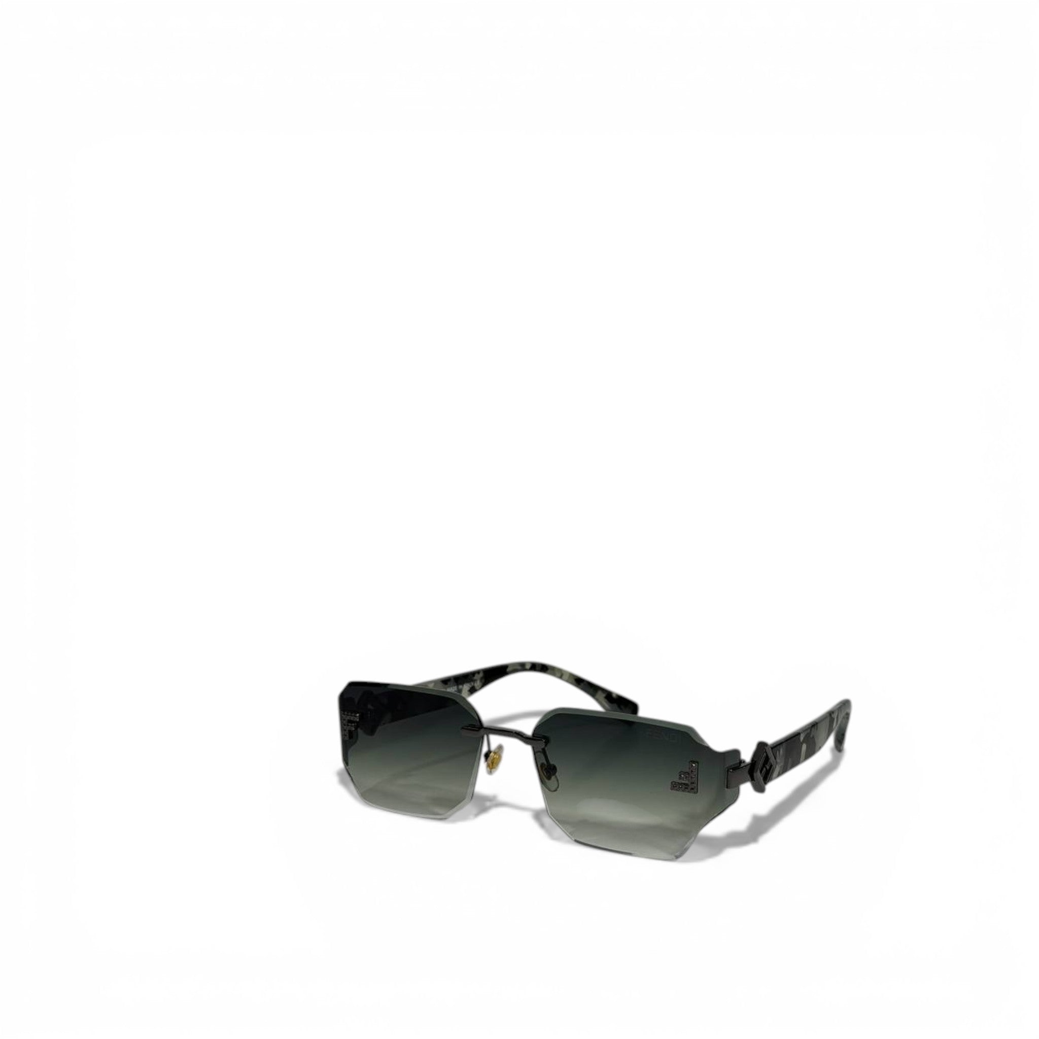 Fendi Geometric Sunglasses Gradient Lenses Luxury Statement 🕶️🖤✨
