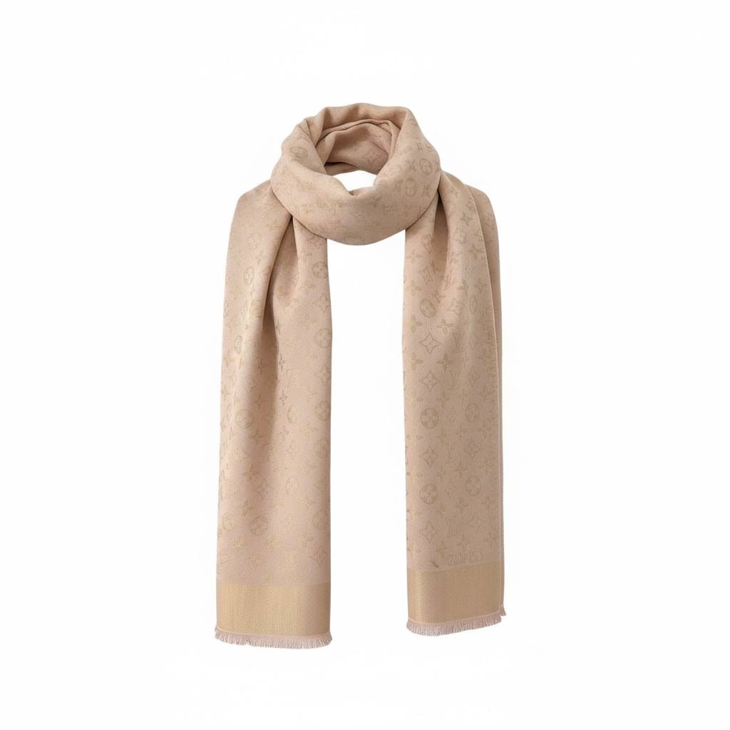 🤍✨ Louis Vuitton Nude Beige Monogram Scarf – Soft Luxury Everyday Elegance 🧣💎