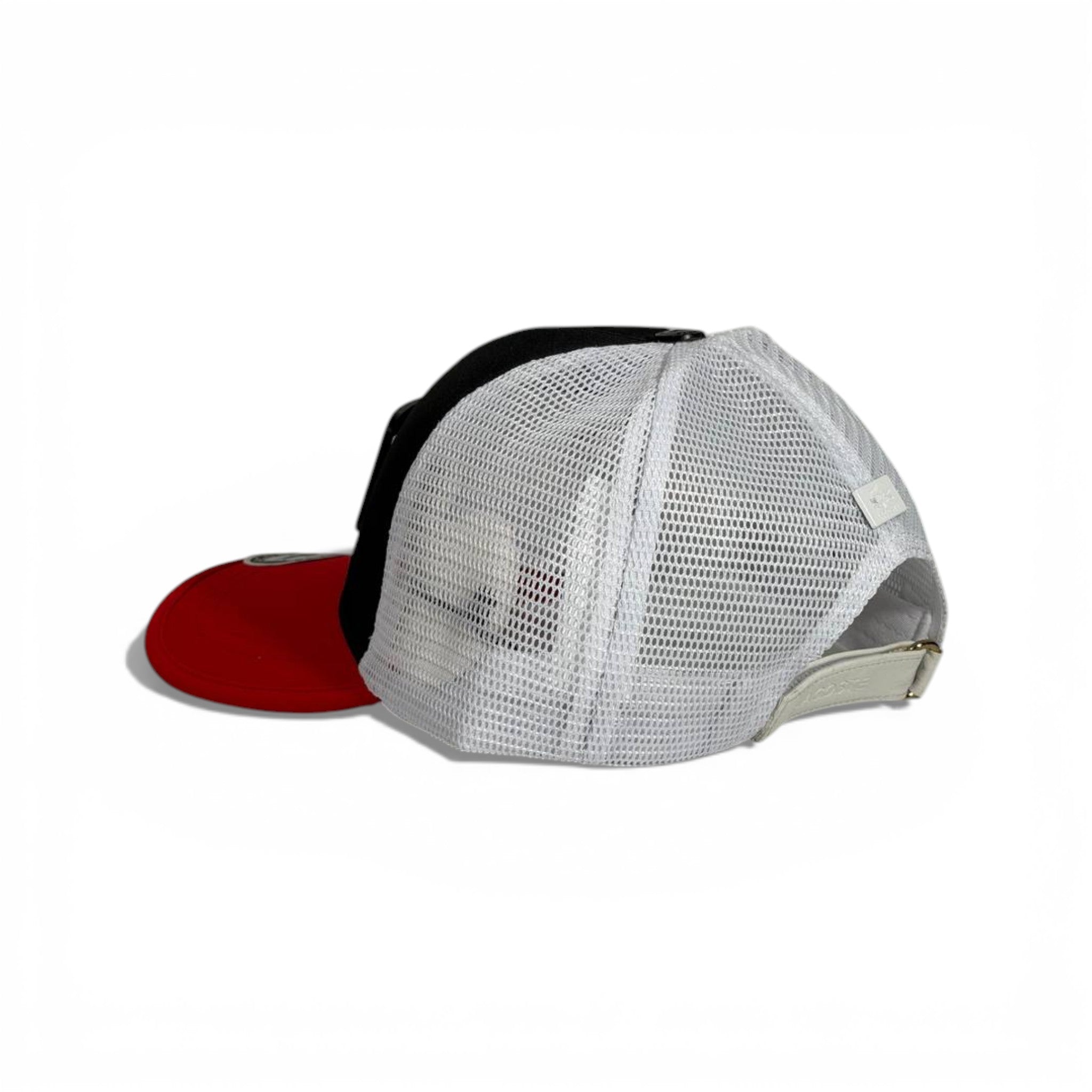🧢 Lacoste Black, White & Red Trucker Cap – Bold Crocodile Statement 🖤❤️🐊