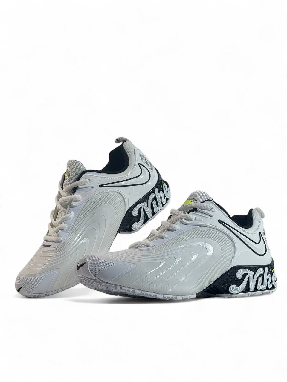 Nike Zoomwave Silver Edition β Futuristic Comfort Meets Sleek Design