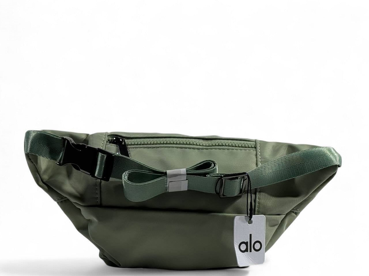 π«Ά ALO Everyday Waist Bag β Sage Green Edition πΏ