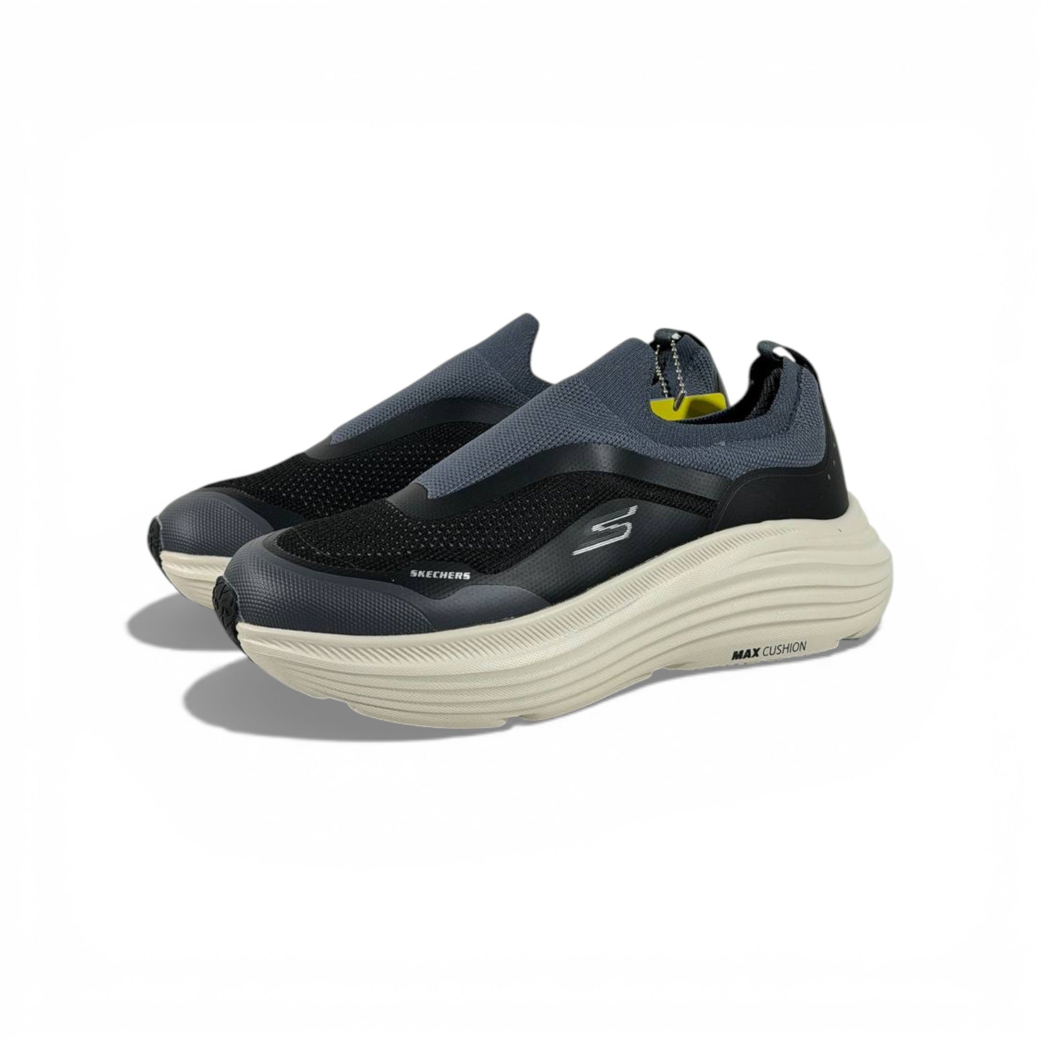 🖤 Skechers Max Cushion Slip-On Sneakers – Superior Comfort for Everyday Wear 👟✨