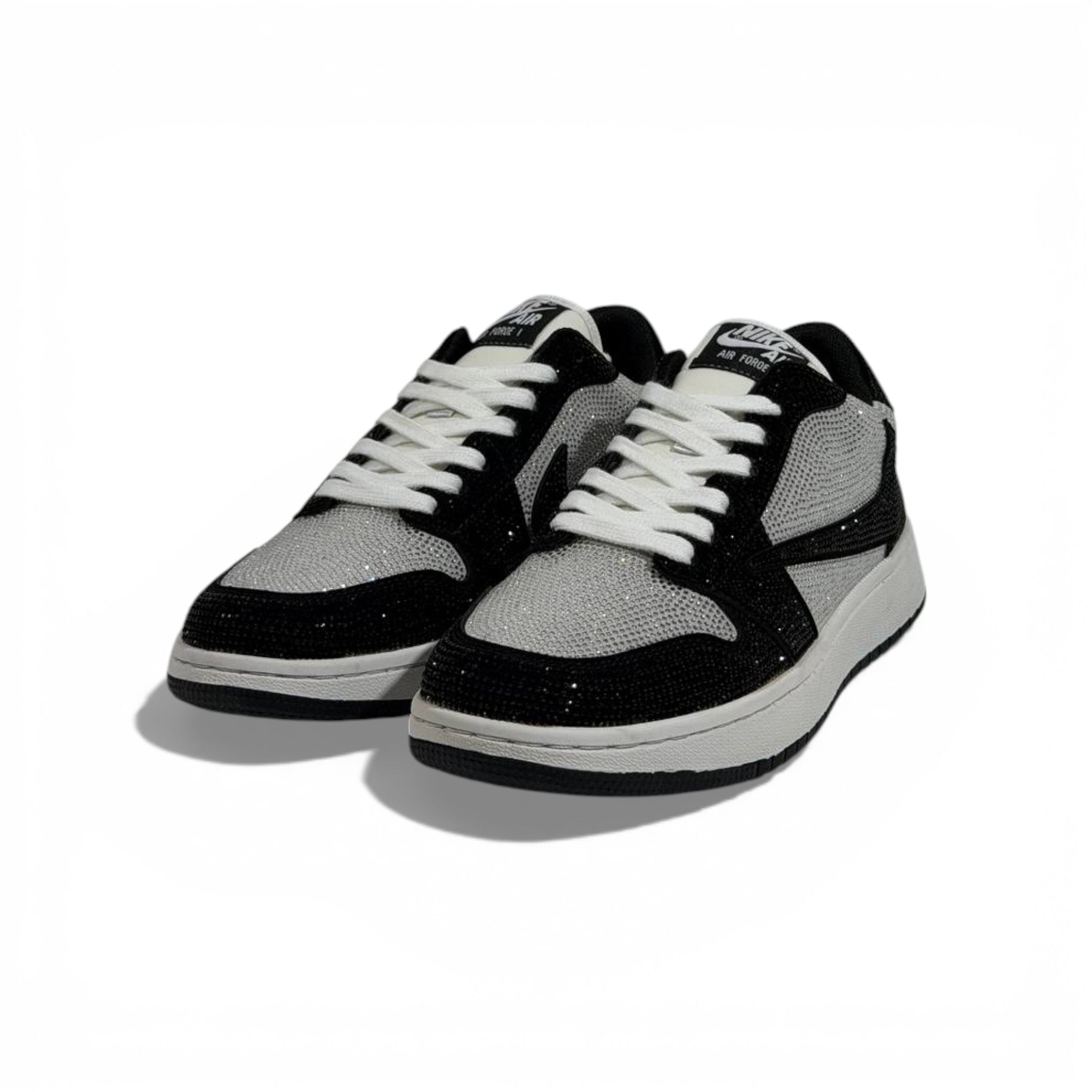 ✨ Nike Crystal Edition Low-Top Sneakers – Luxury Street Style with Iconic Design 👟✨