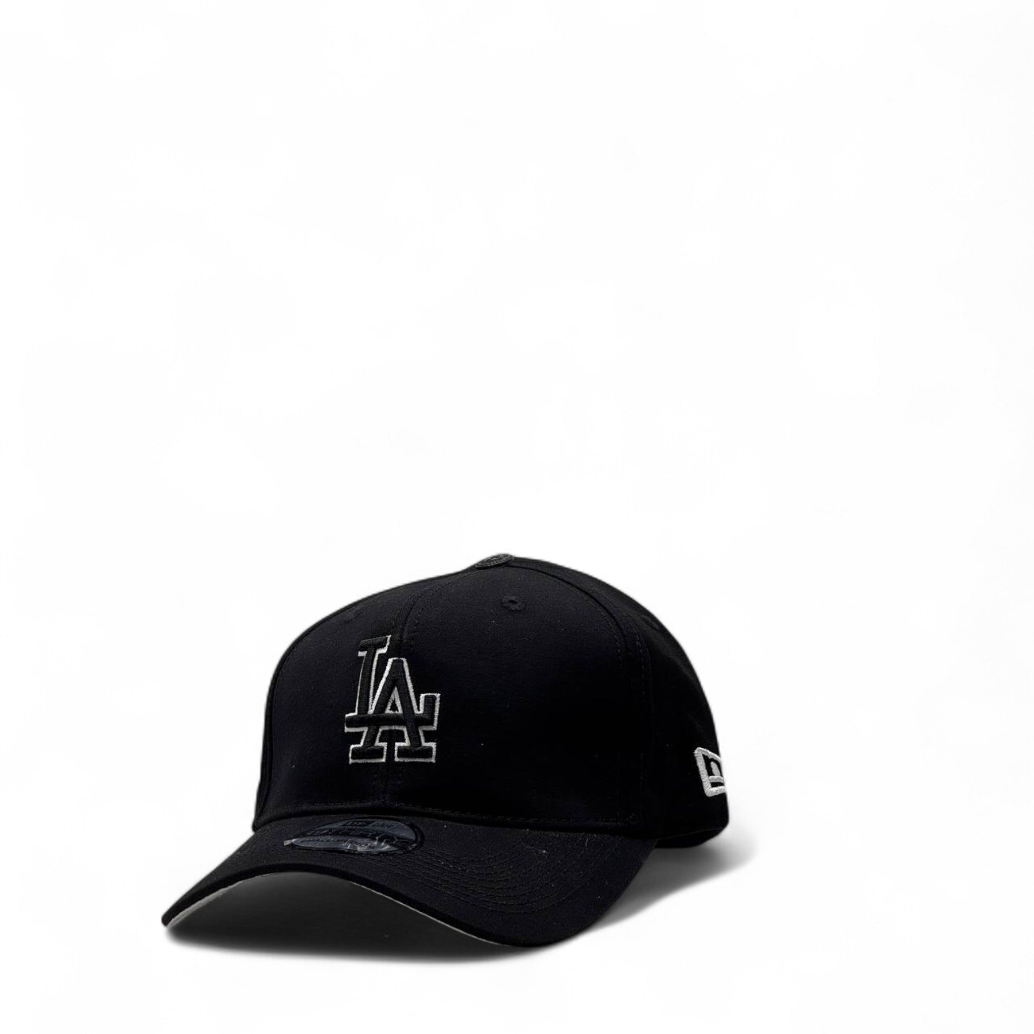 New Era LA Dodgers Cap – All Black Edition 🖤🧢