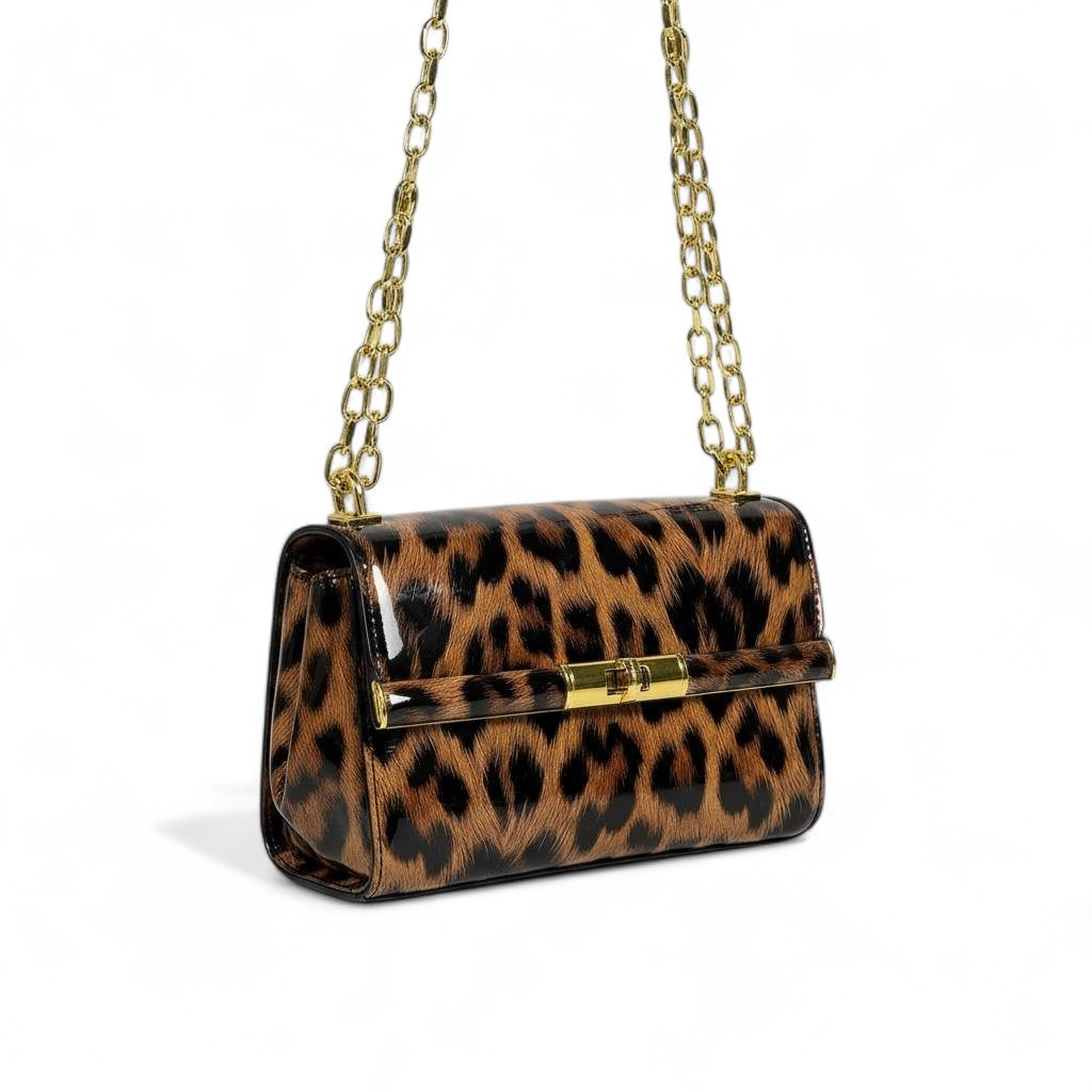Dolce & Gabbana Leopard Print Patent Chain Bag đ⨠| Bold Italian Glamour with Golden Touch