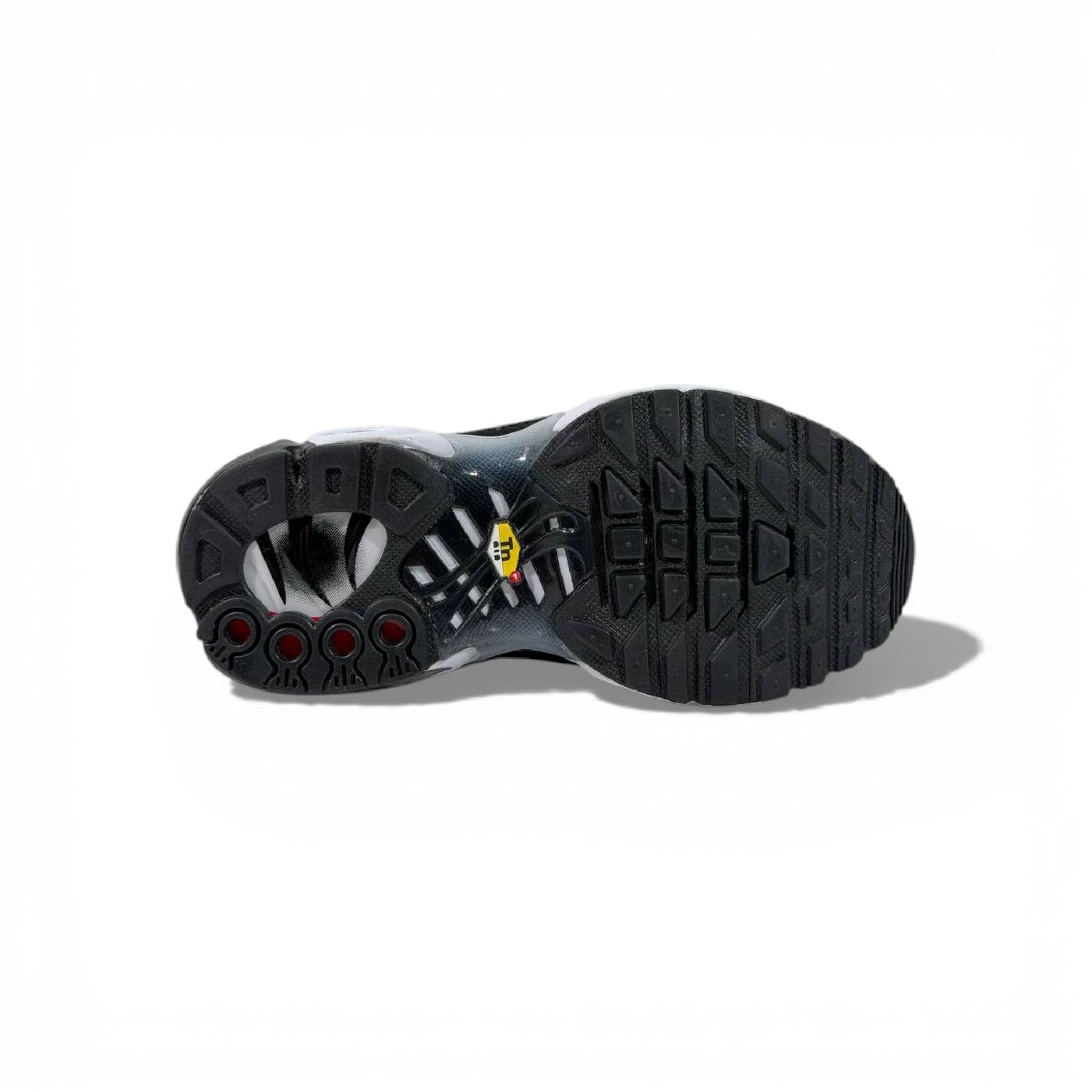 Nike Air Cushioned Kids Sneakers โ Comfort, Support & Play-Ready ๐๐ง