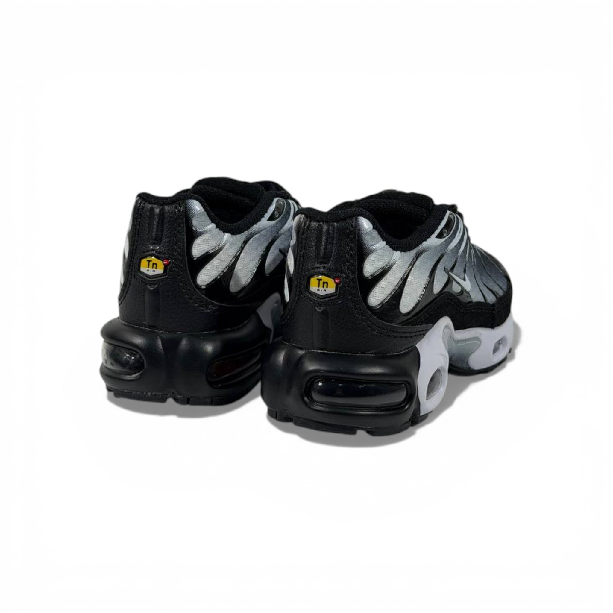 Nike Air Cushioned Kids Sneakers โ Comfort, Support & Play-Ready ๐๐ง