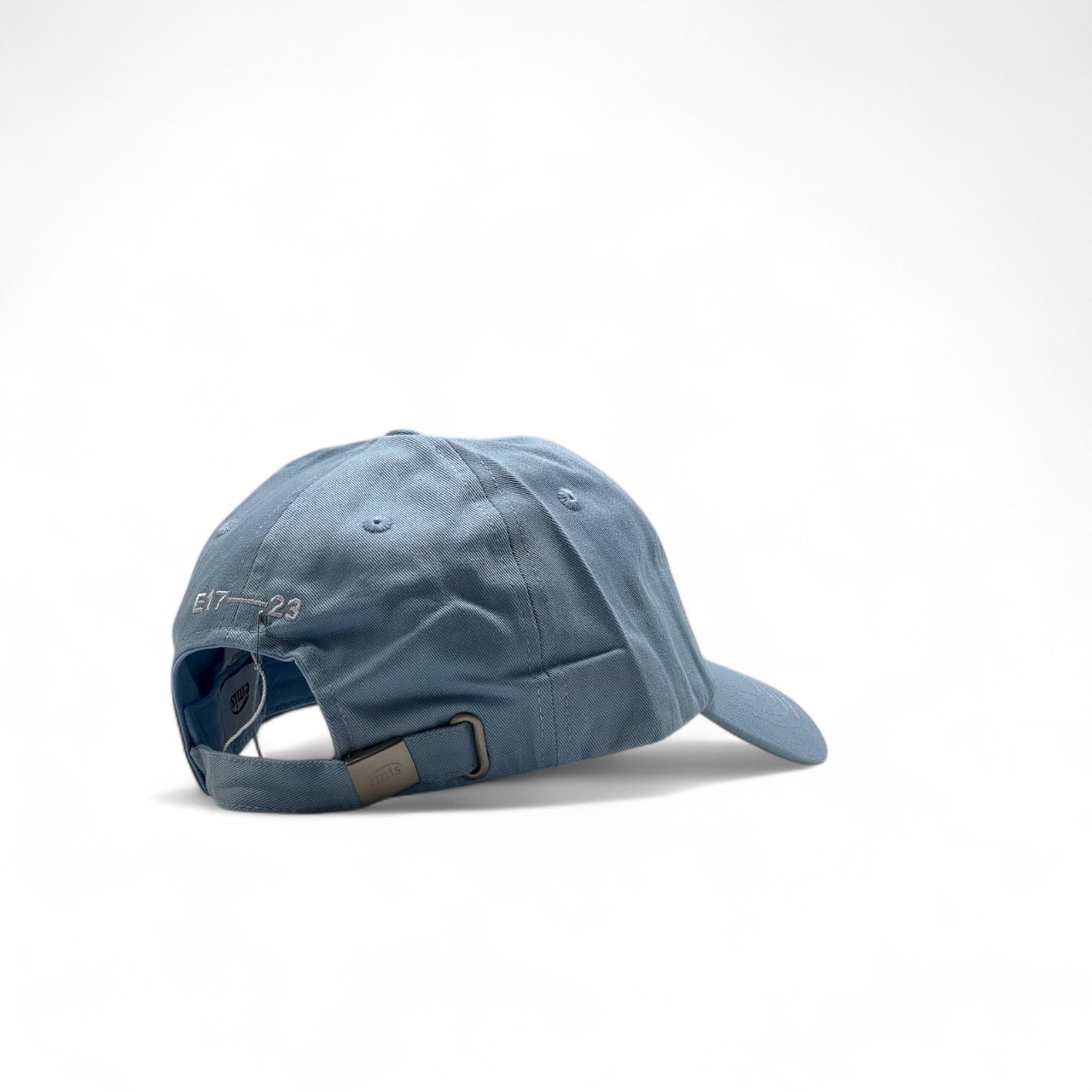 emis’ Light Blue Embroidered Cap – Soft Korean Streetwear Vibes