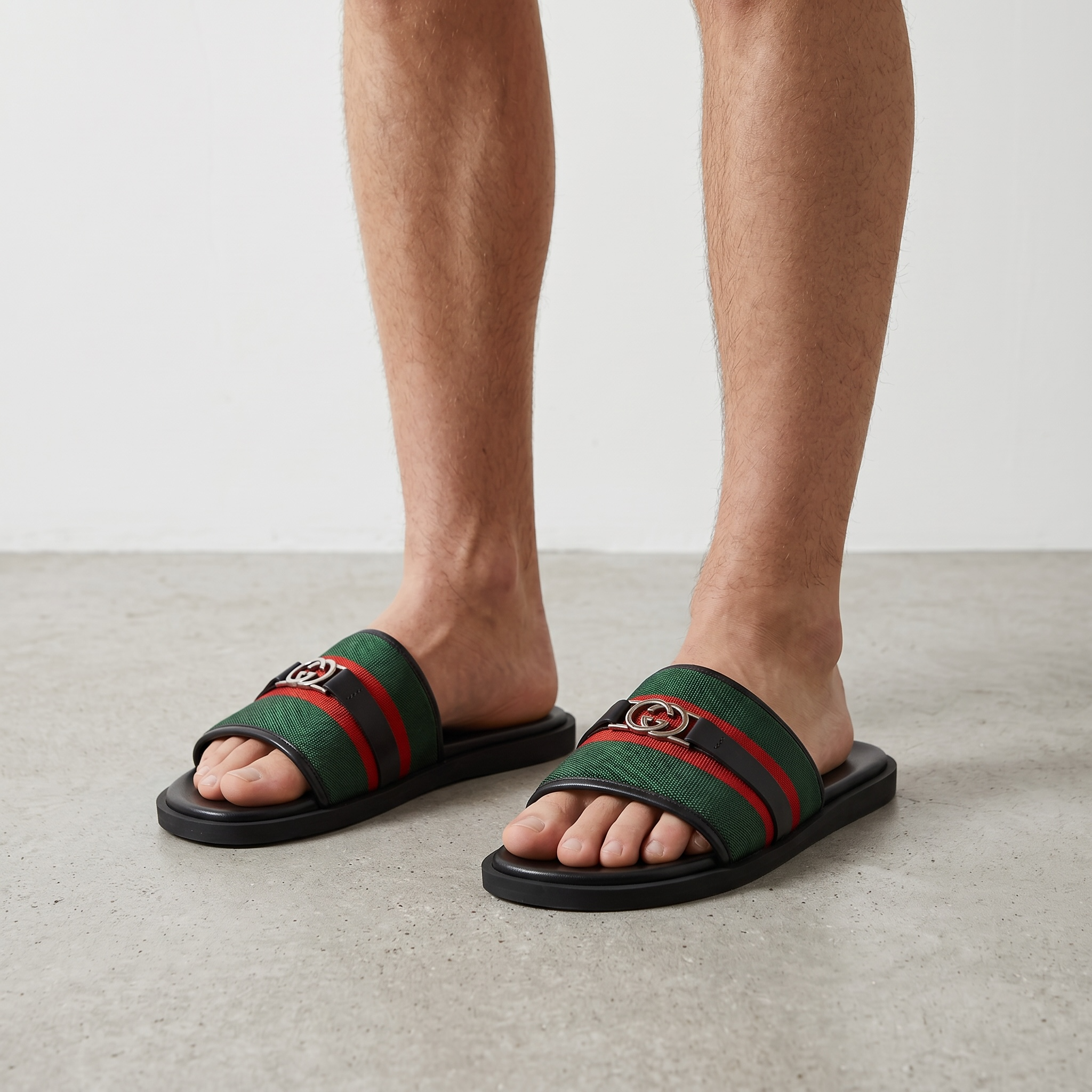 Gucci Green Web Slide Sandals – Luxury Designer Summer Slippers 💚❤️✨