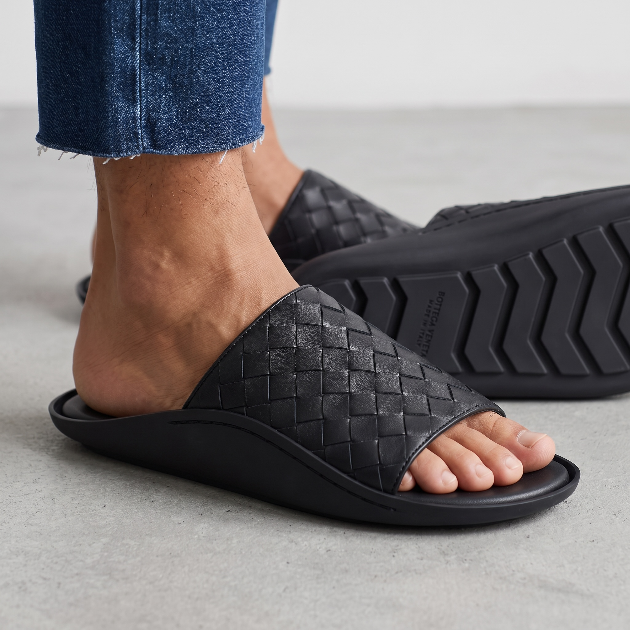 Bottega Veneta Intrecciato Slide Sandals β Black Edition π€β¨