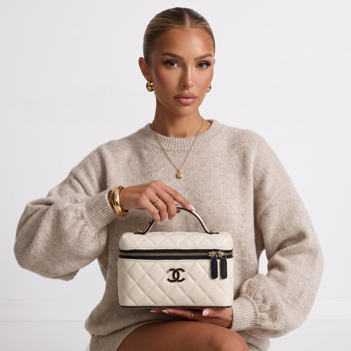 Chanel Vanity Case Quilted Bag β Cream